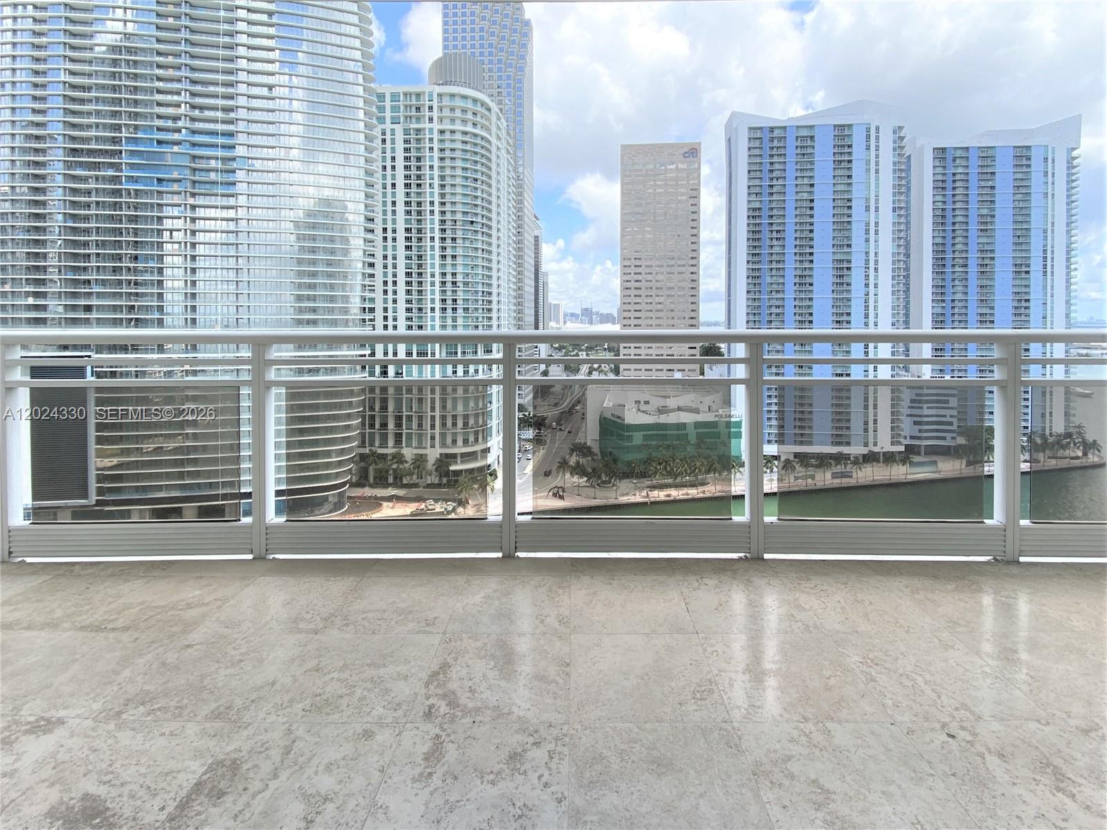 901 Brickell Key Blvd #2006 Miami, FL 33131