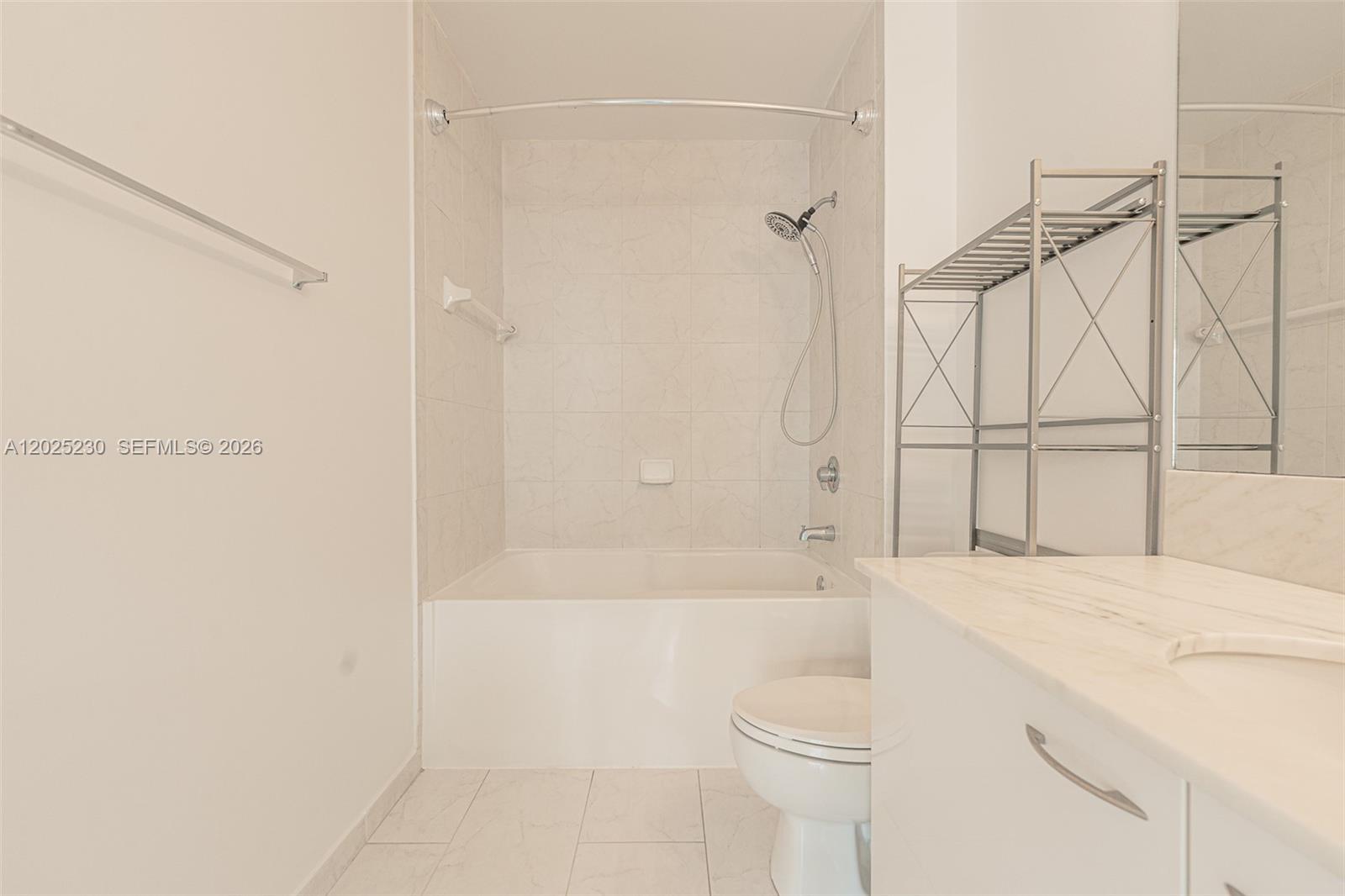 image The Loft 214