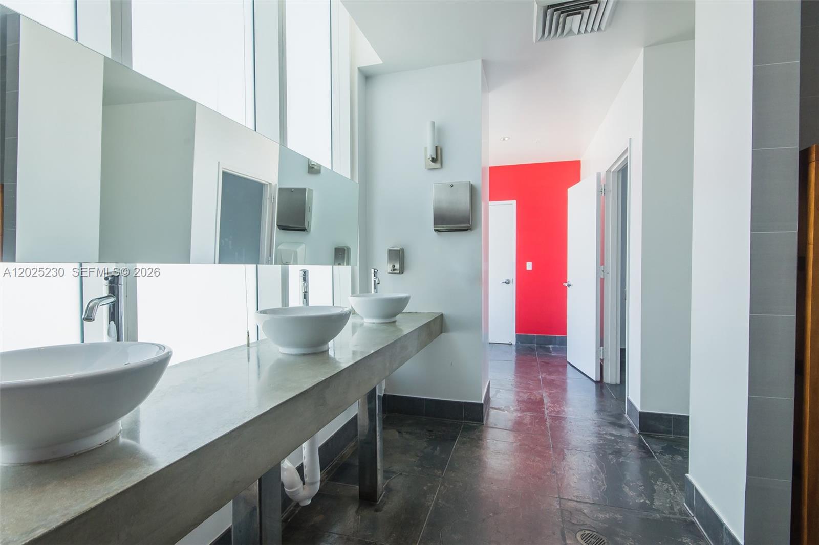 image The Loft 253