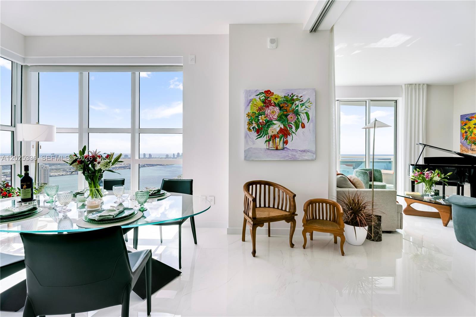950 Brickell Bay Dr #5210 Miami, FL 33131