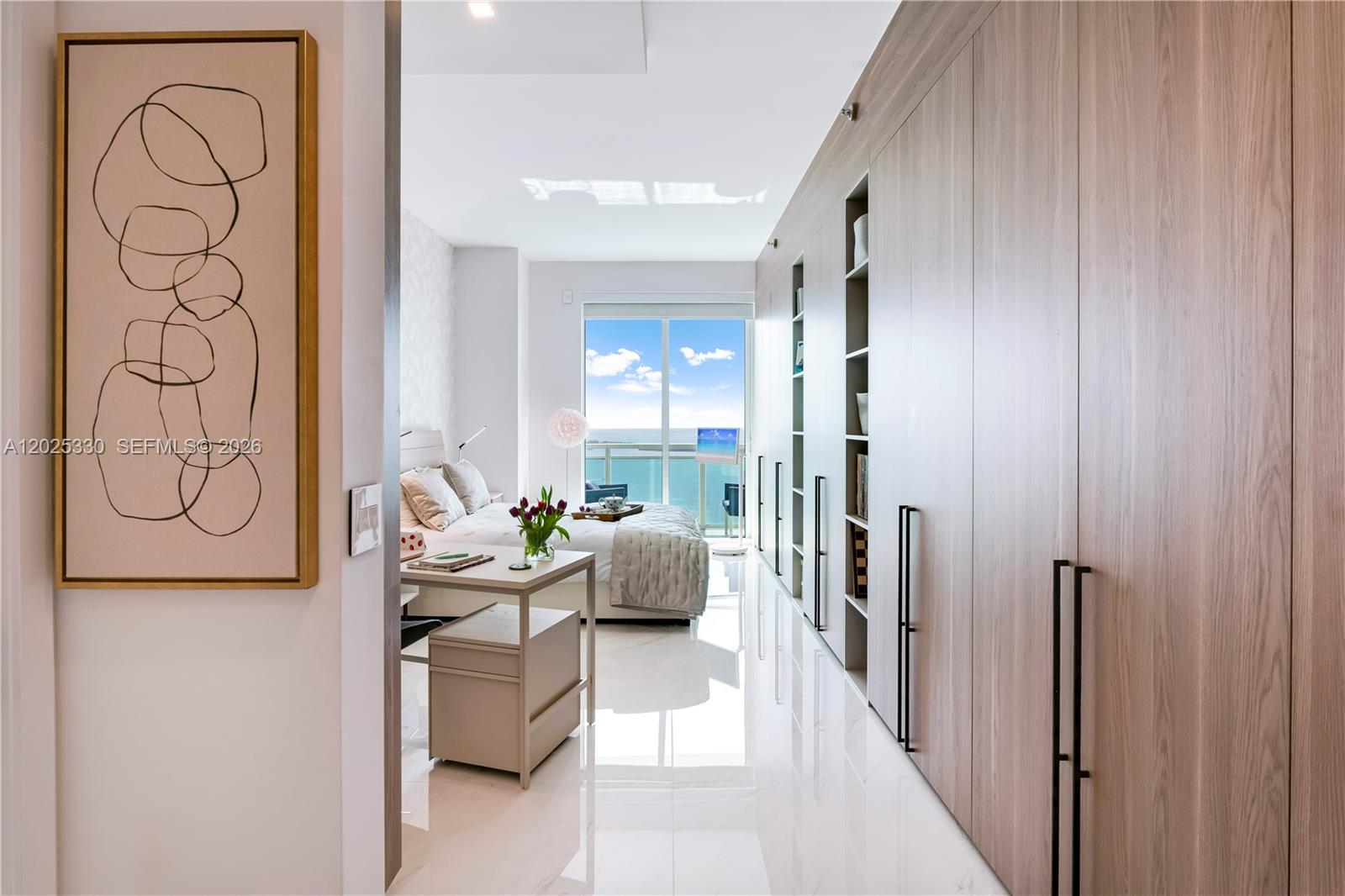 950 Brickell Bay Dr #5210 Miami, FL 33131