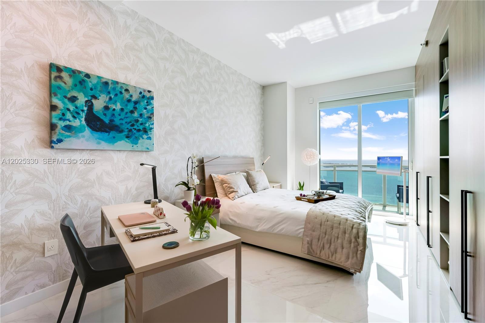 950 Brickell Bay Dr #5210 Miami, FL 33131