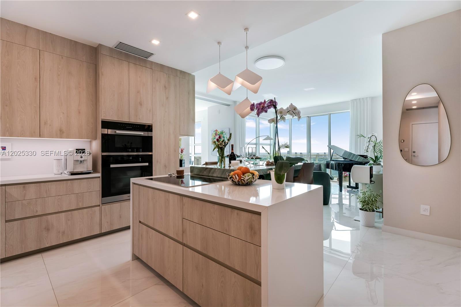 950 Brickell Bay Dr #5210 Miami, FL 33131