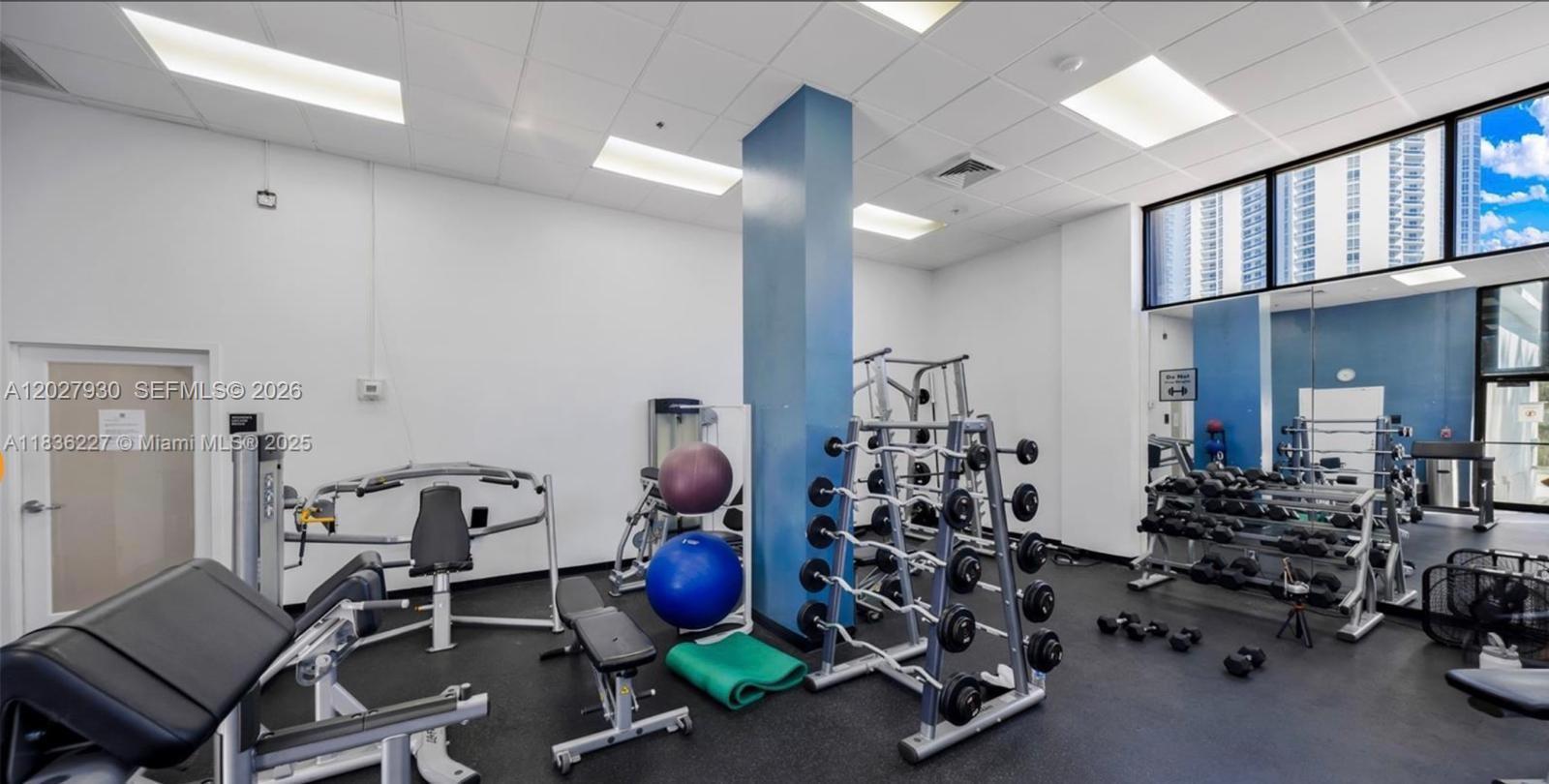 100 Bayview Dr #2014 Sunny Isles Beach, FL 33160