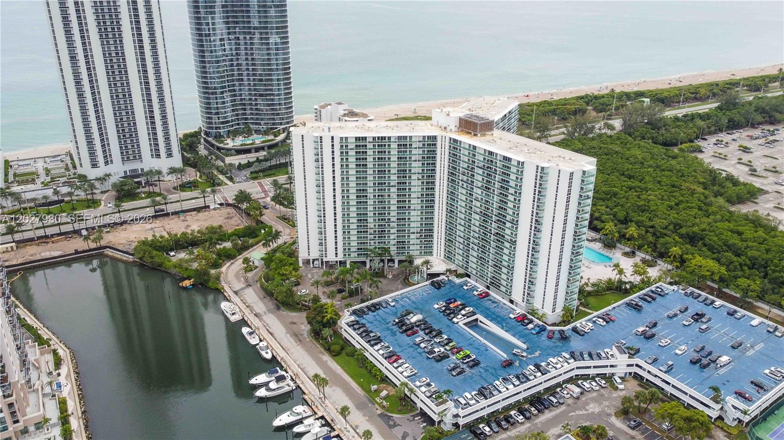 100 Bayview Dr #2014 Sunny Isles Beach, FL 33160