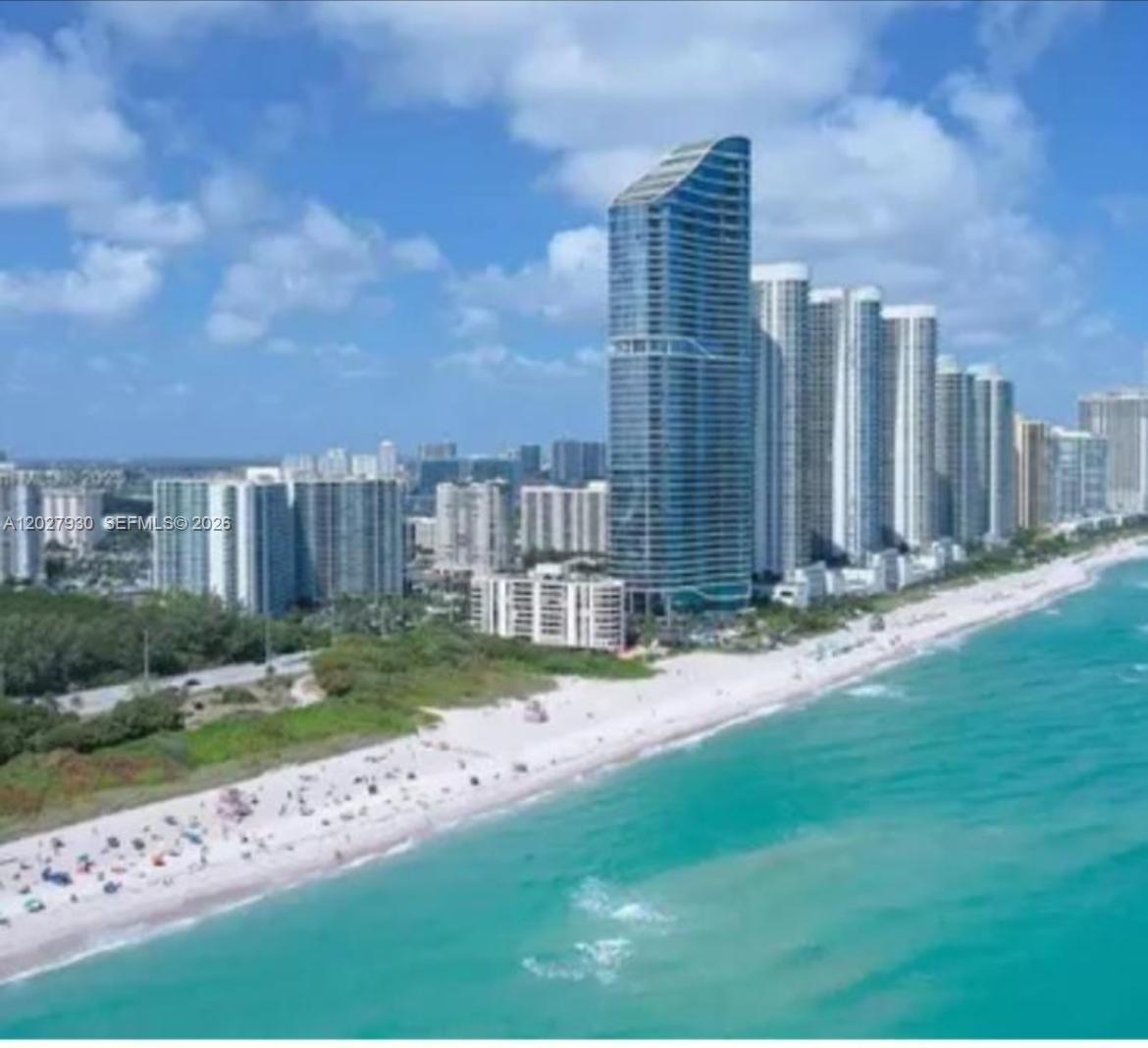 100 Bayview Dr #2014 Sunny Isles Beach, FL 33160