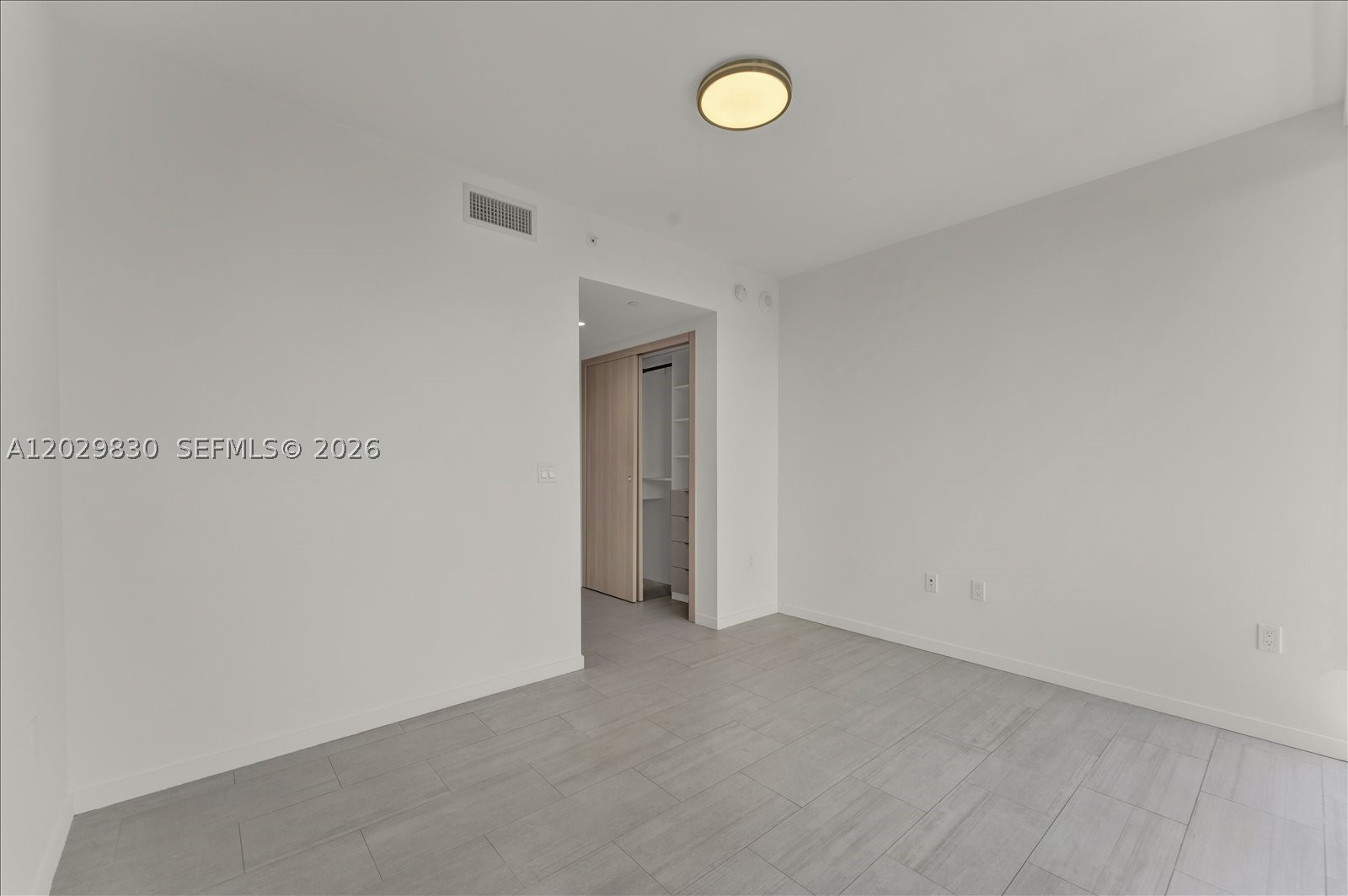 image Brickell Flatiron18