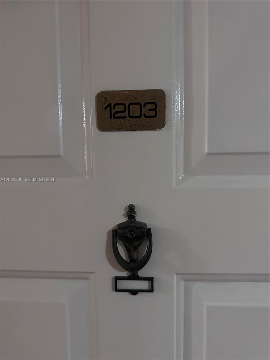 5880 W Collins #1203