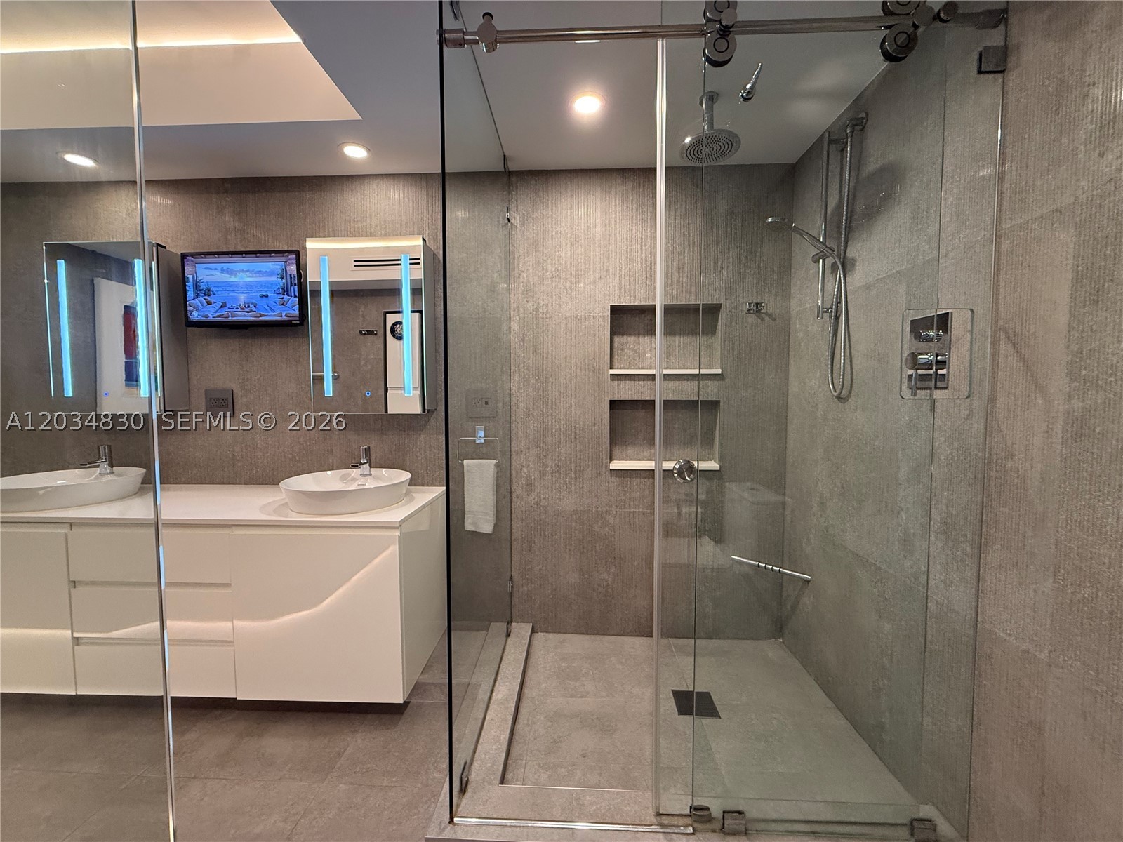 2800 Island Blvd #1803 Aventura, FL 33160