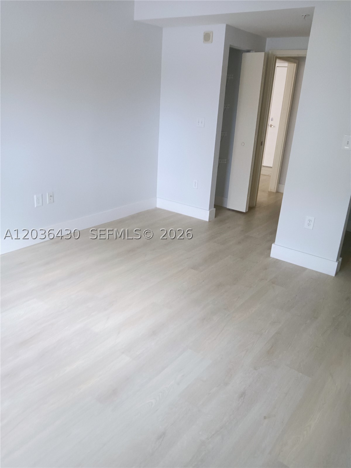 image The Venture at Aventura7