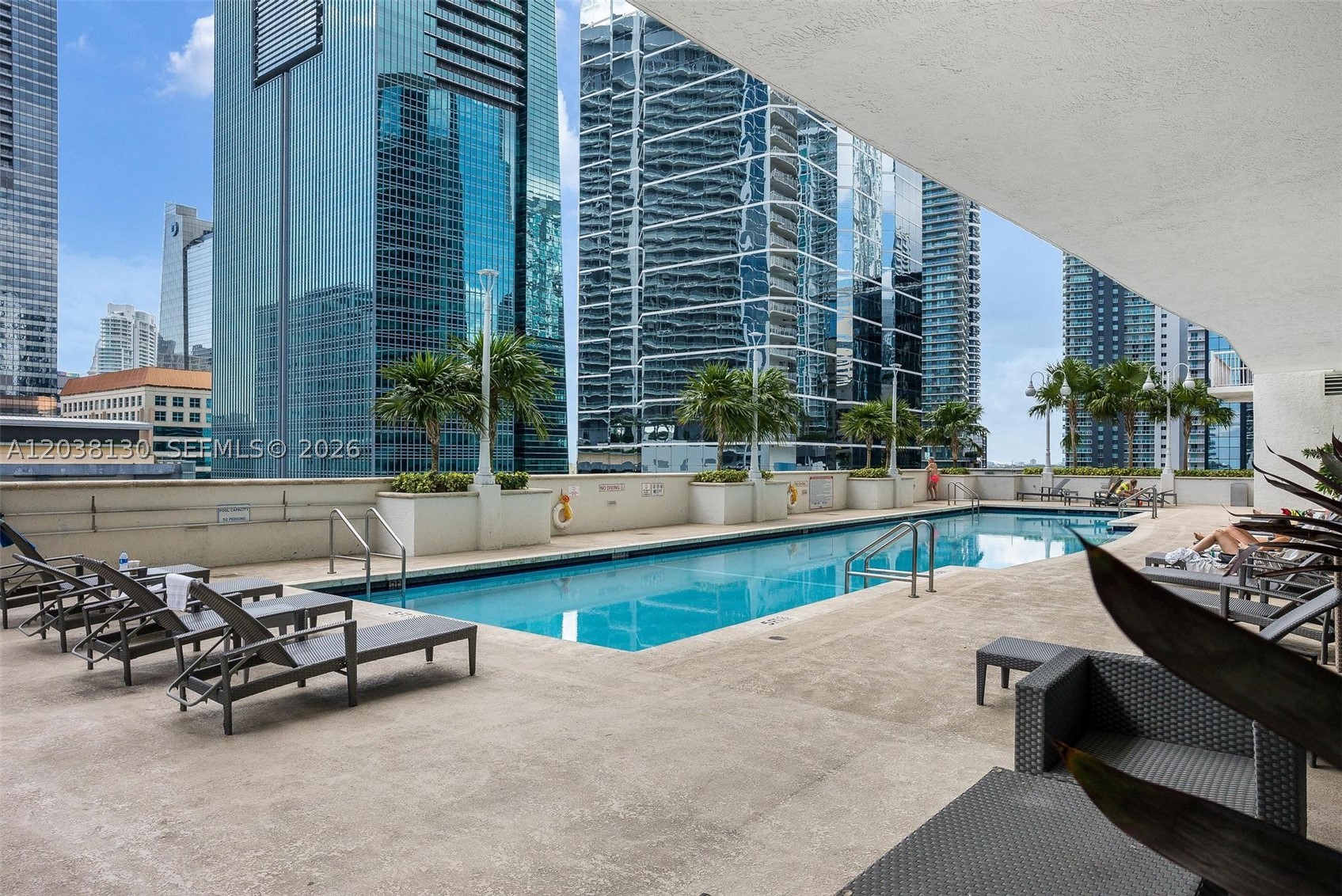 image The Club at Brickell Bay16