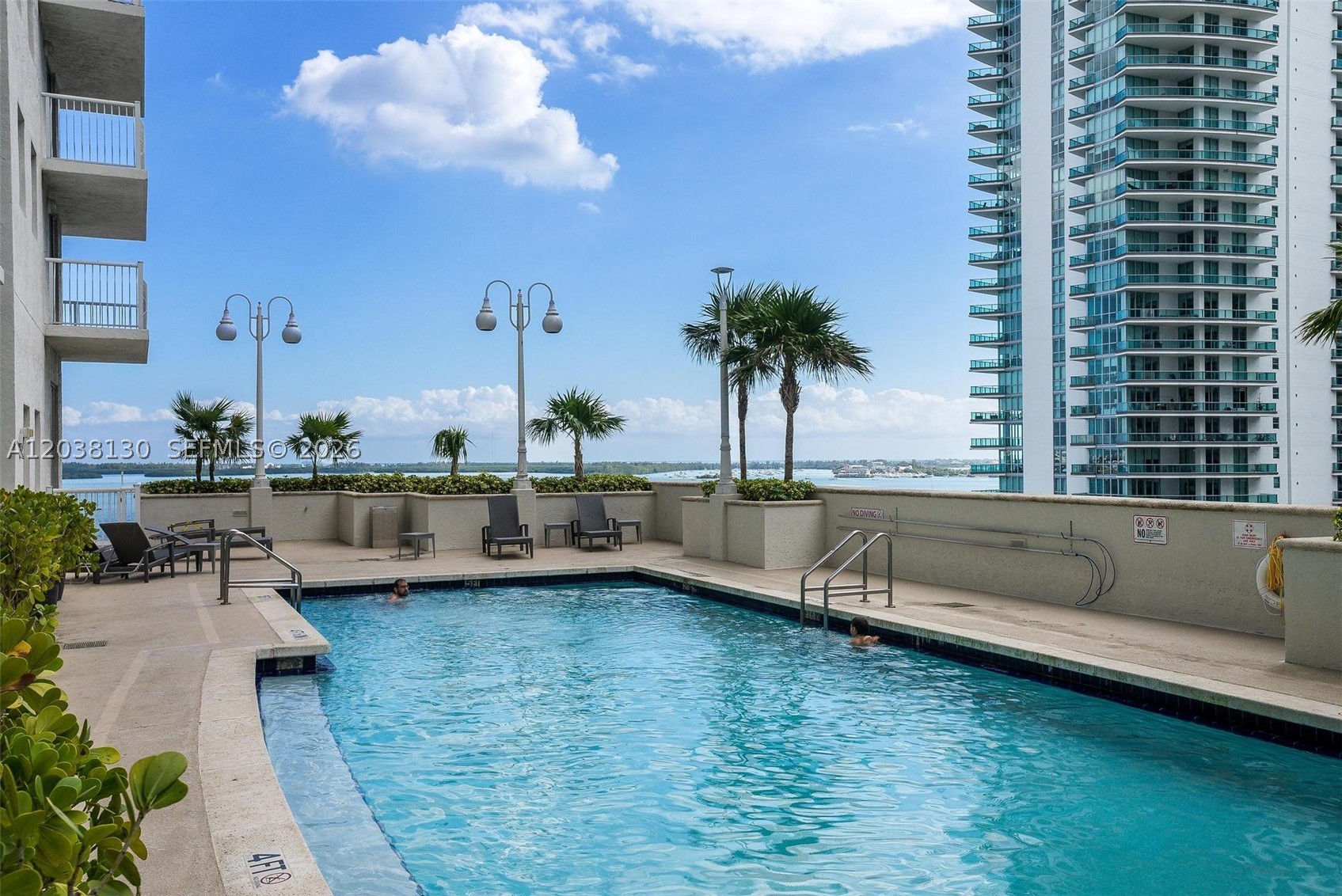 image The Club at Brickell Bay17