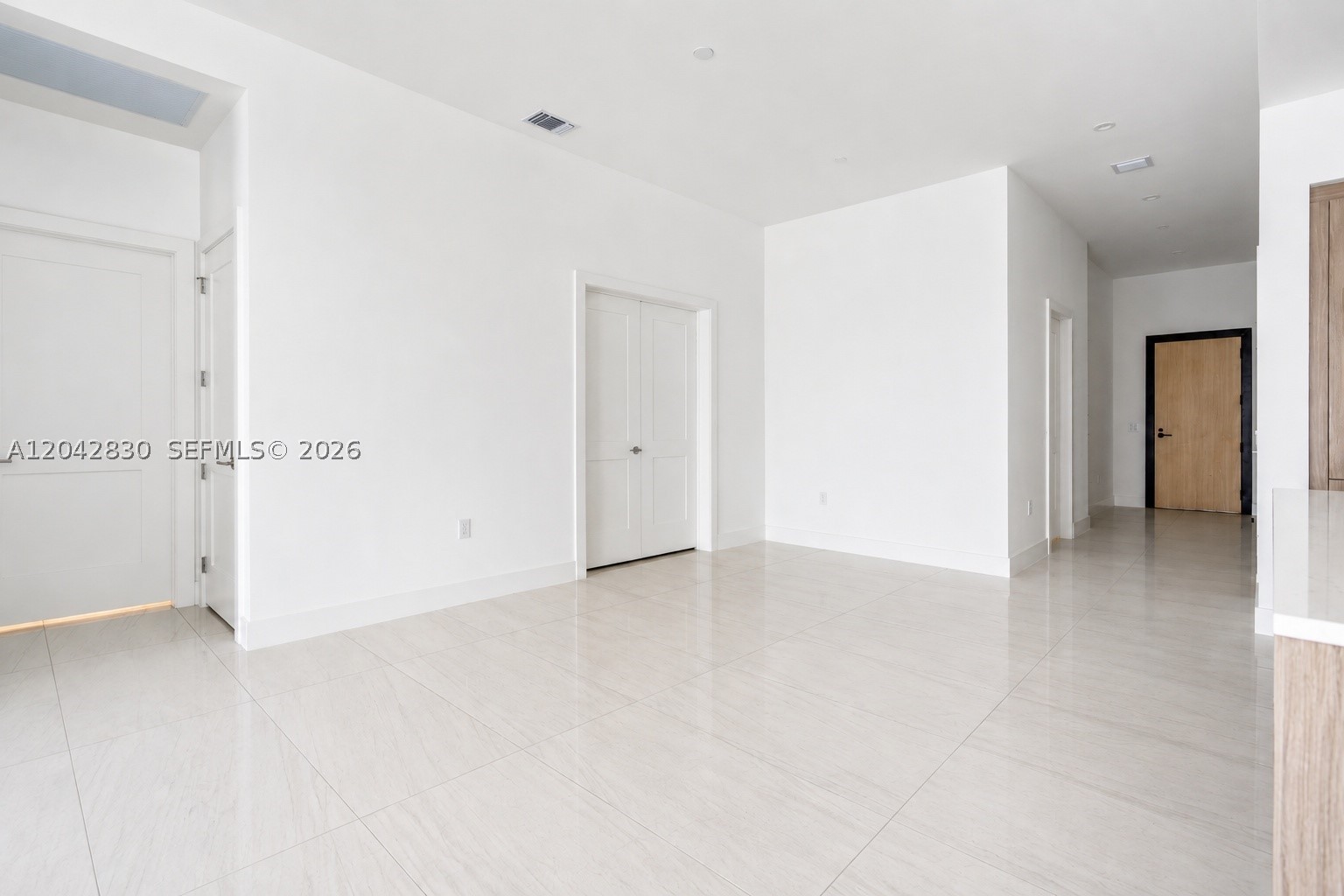 153 N Seabreeze Blvd #401 Fort Lauderdale, FL 33304