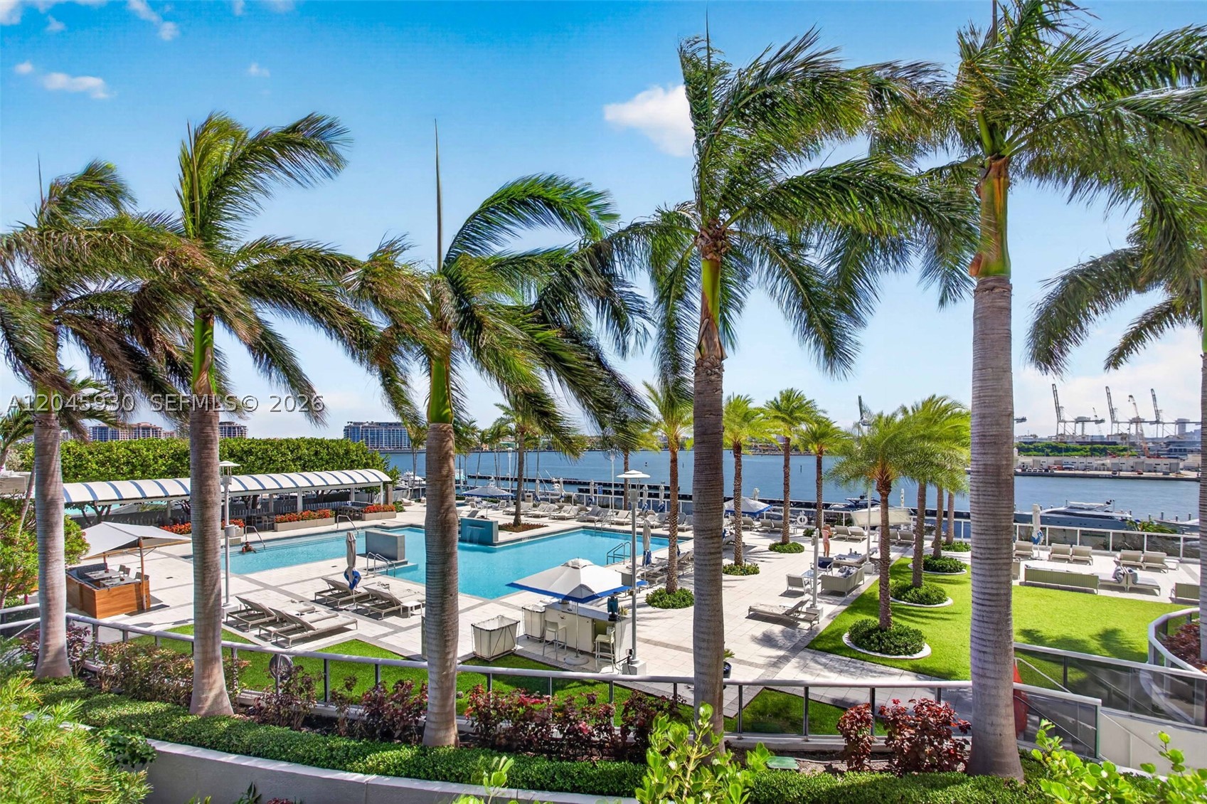 400 Alton Rd #706 Miami Beach, FL 33139