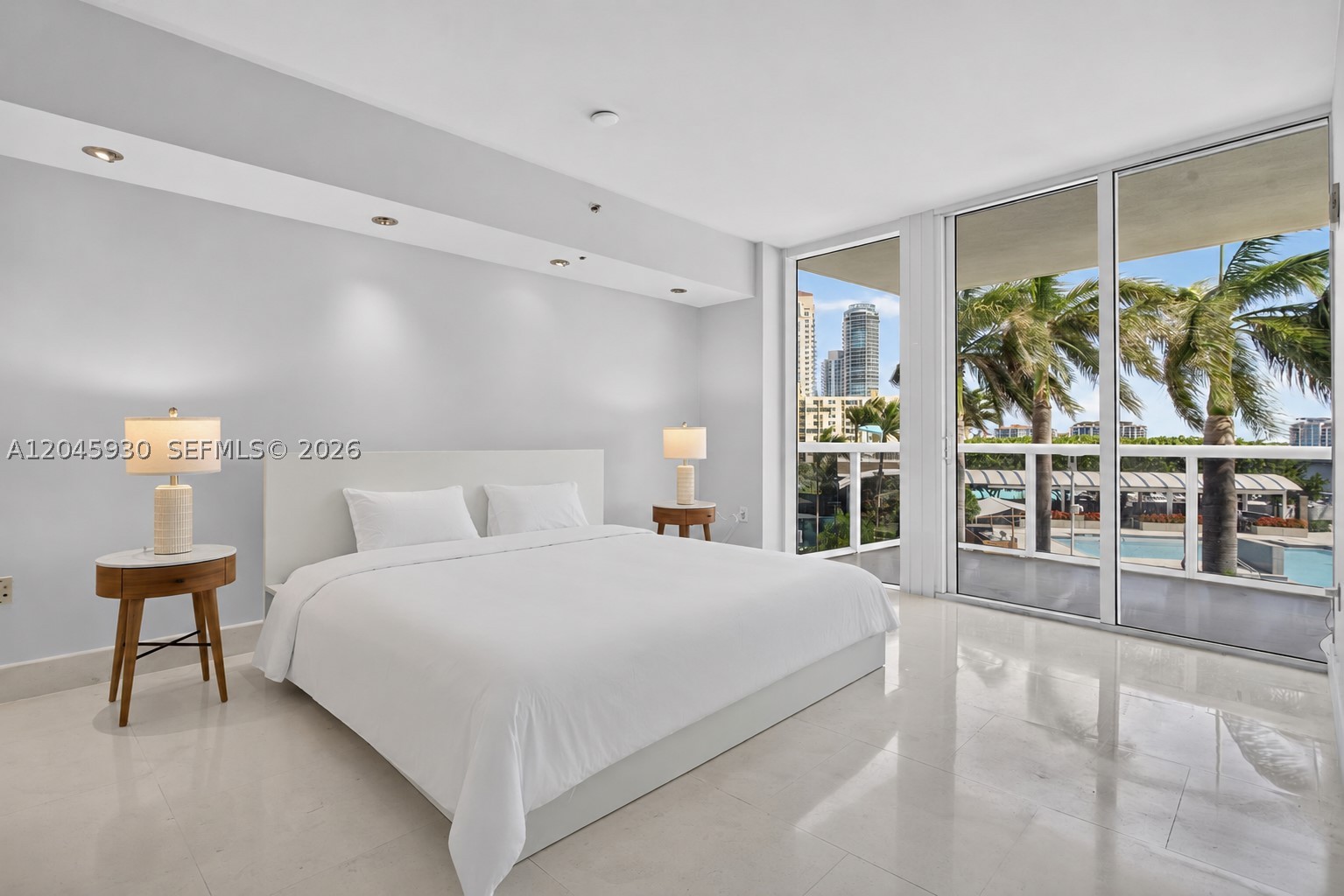 400 Alton Rd #706 Miami Beach, FL 33139