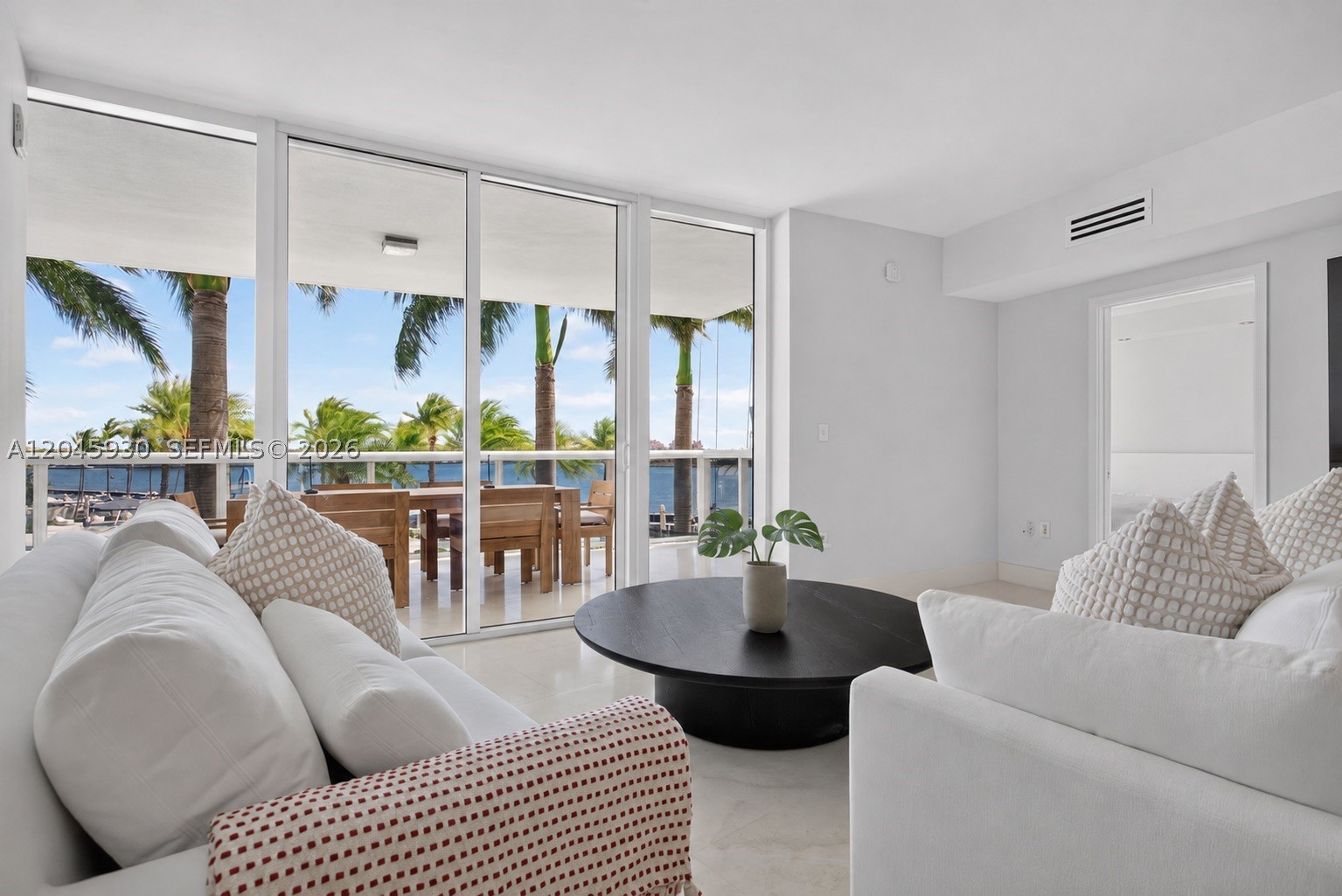 400 Alton Rd #706 Miami Beach, FL 33139