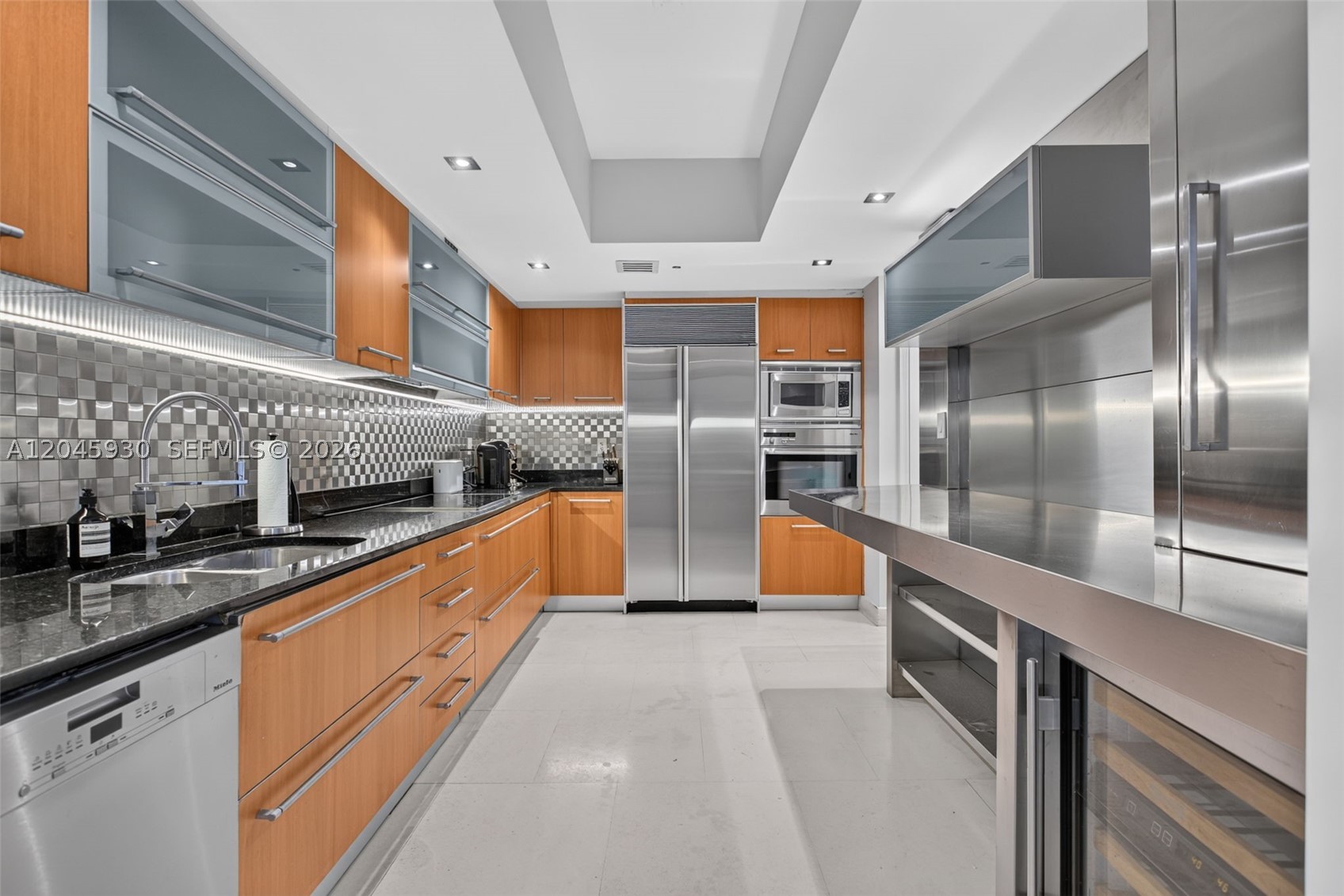 400 Alton Rd #706 Miami Beach, FL 33139