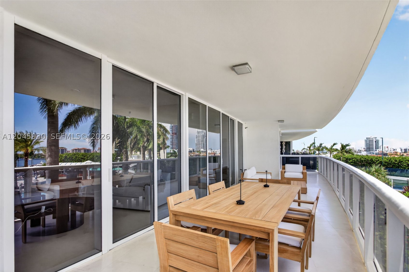 400 Alton Rd #706 Miami Beach, FL 33139