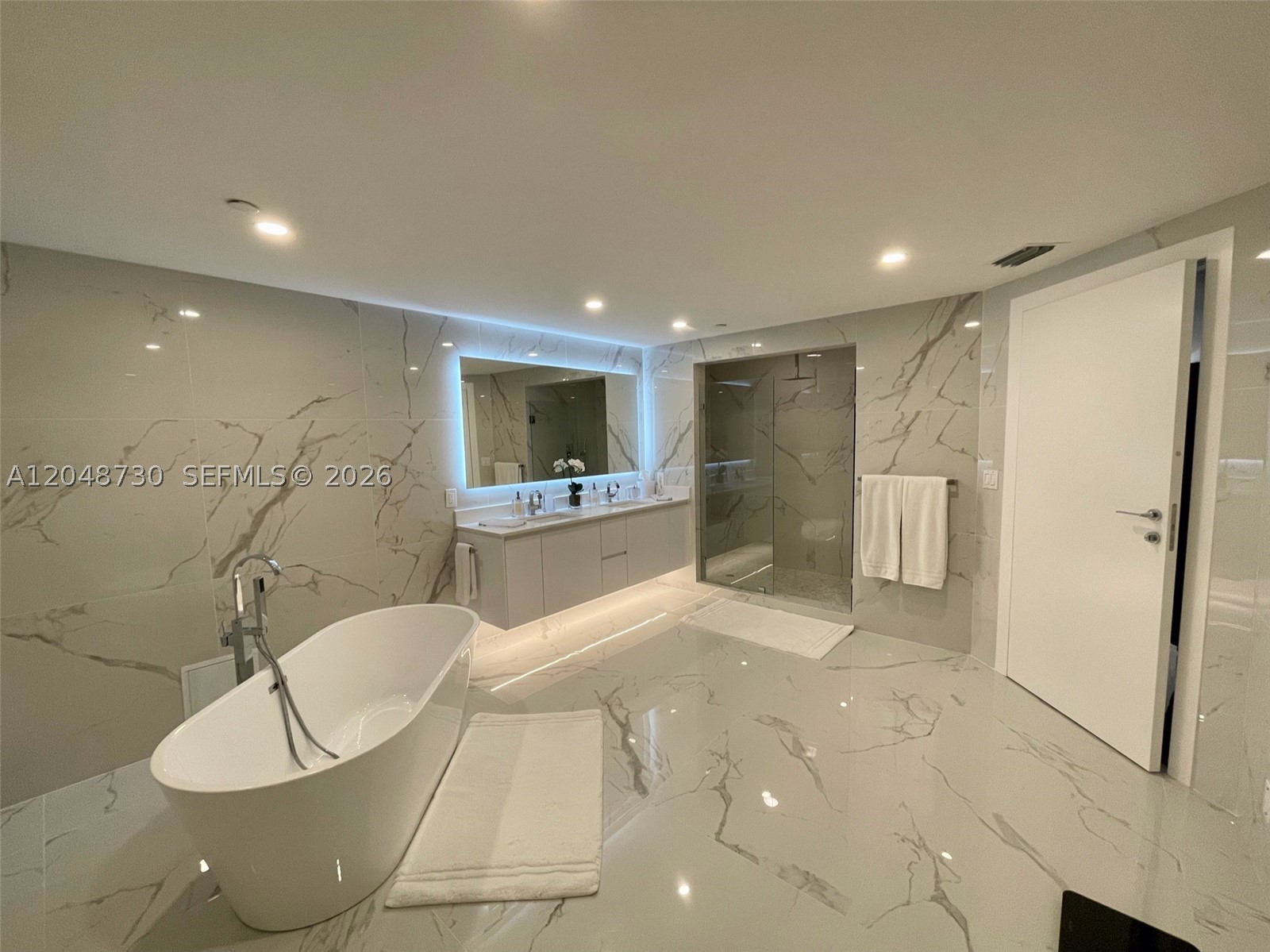 Undisclosed Address Key Biscayne, FL 33149