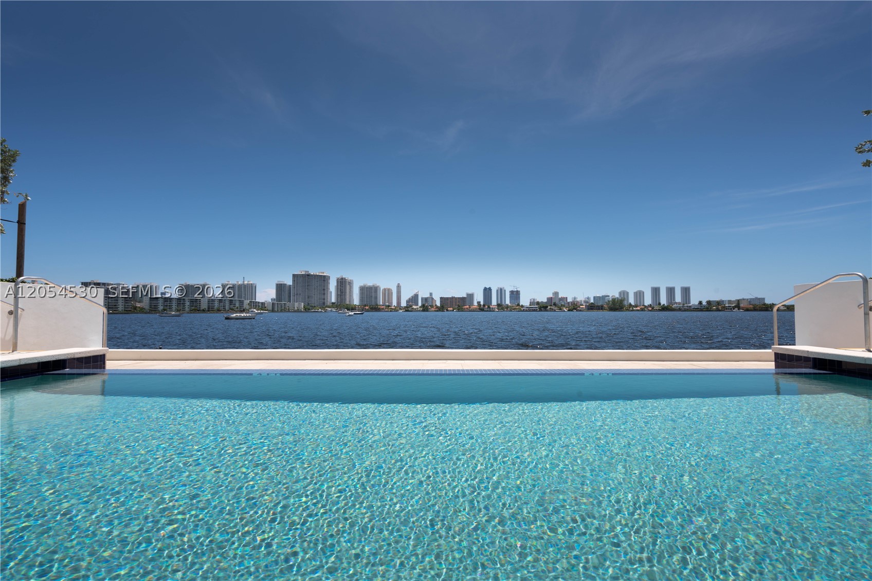 17301 Biscayne Blvd #1501 North Miami Beach, FL 33160