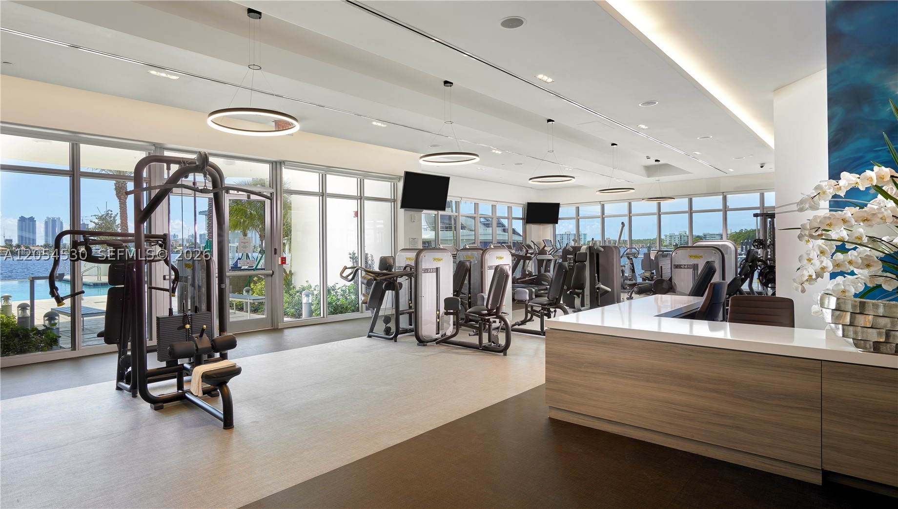 17301 Biscayne Blvd #1501 North Miami Beach, FL 33160