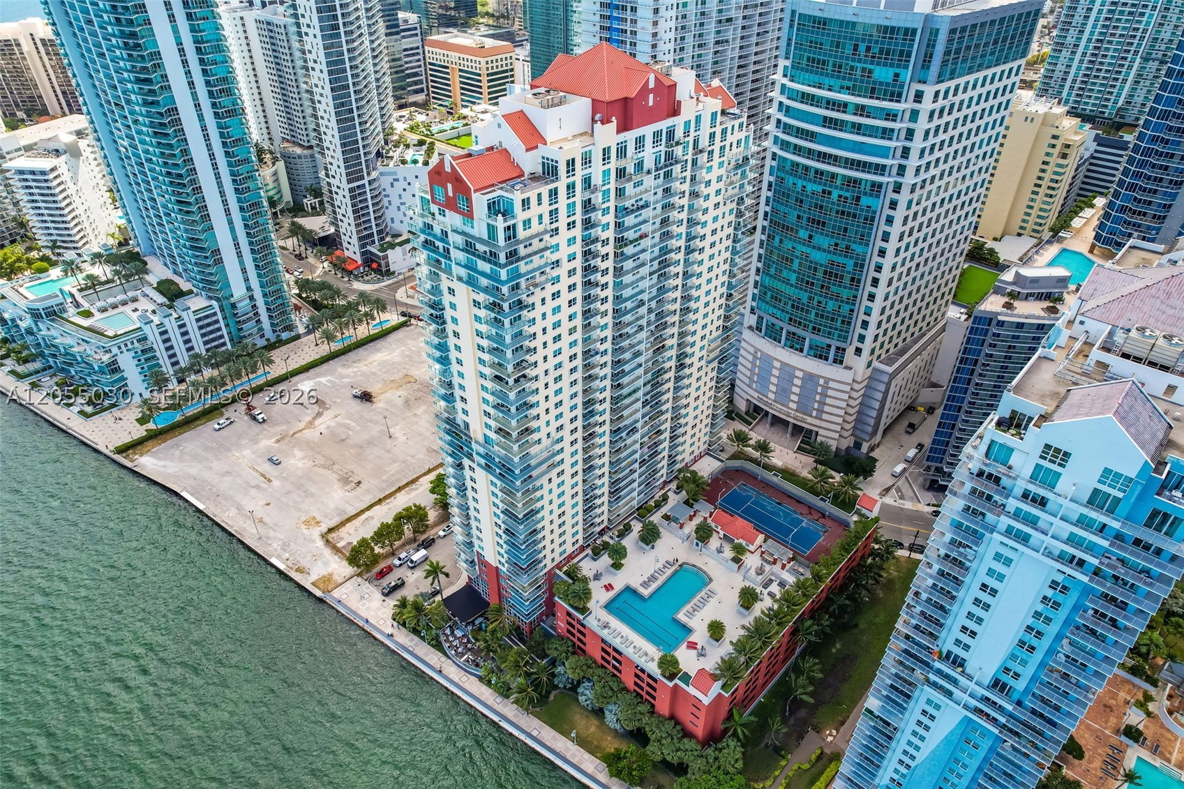 image The Mark on Brickell17