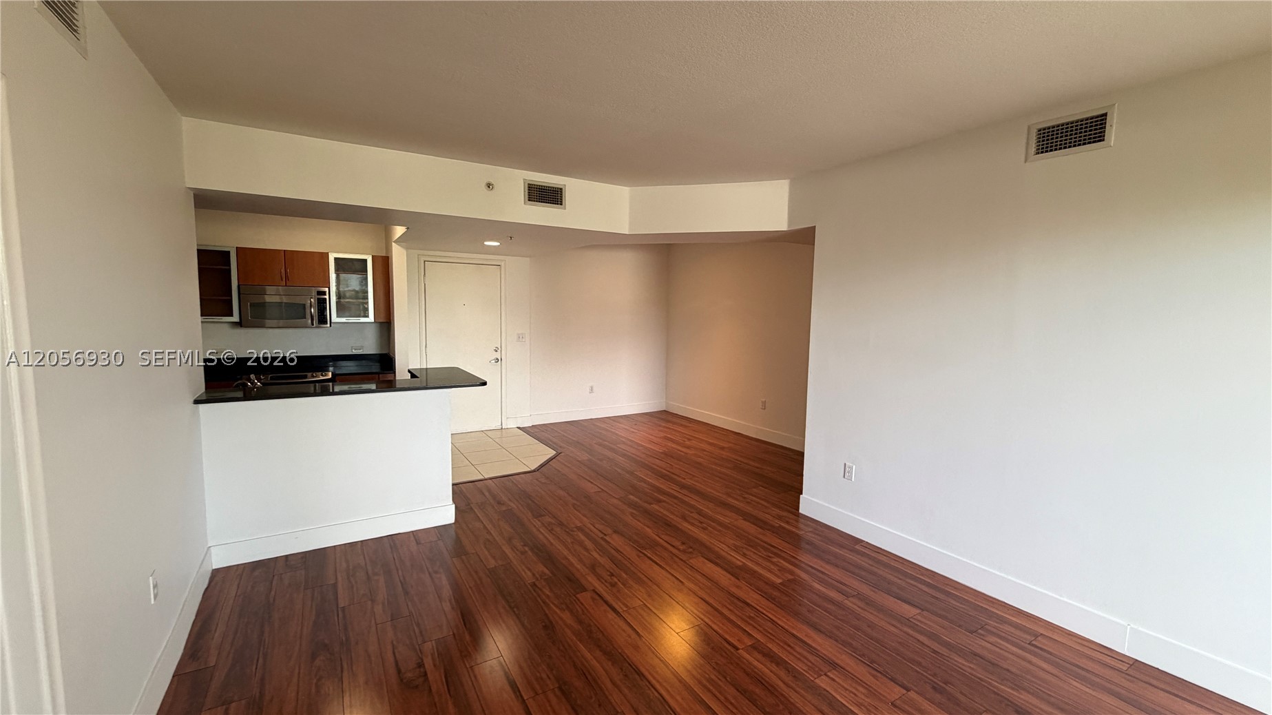 image The Venture at Aventura9