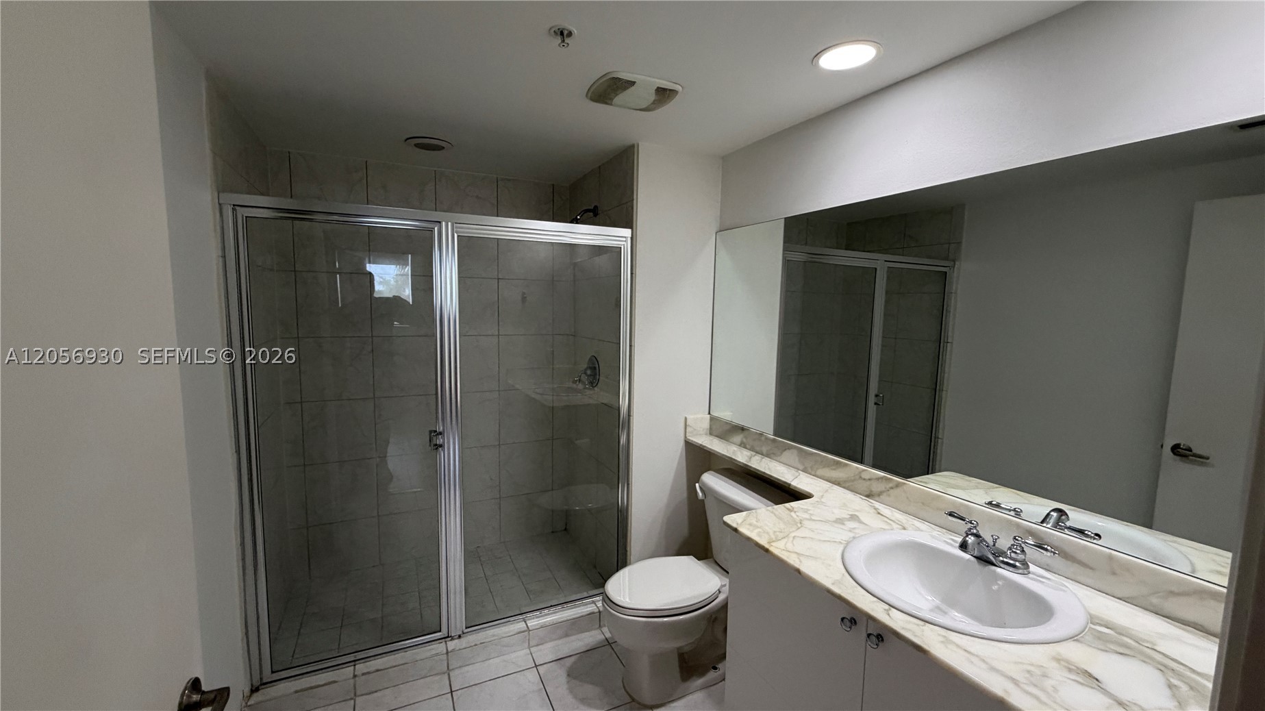 image The Venture at Aventura27