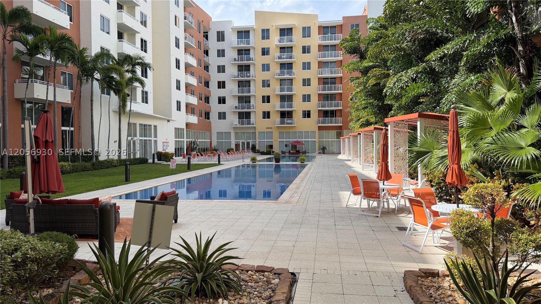 image The Venture at Aventura3