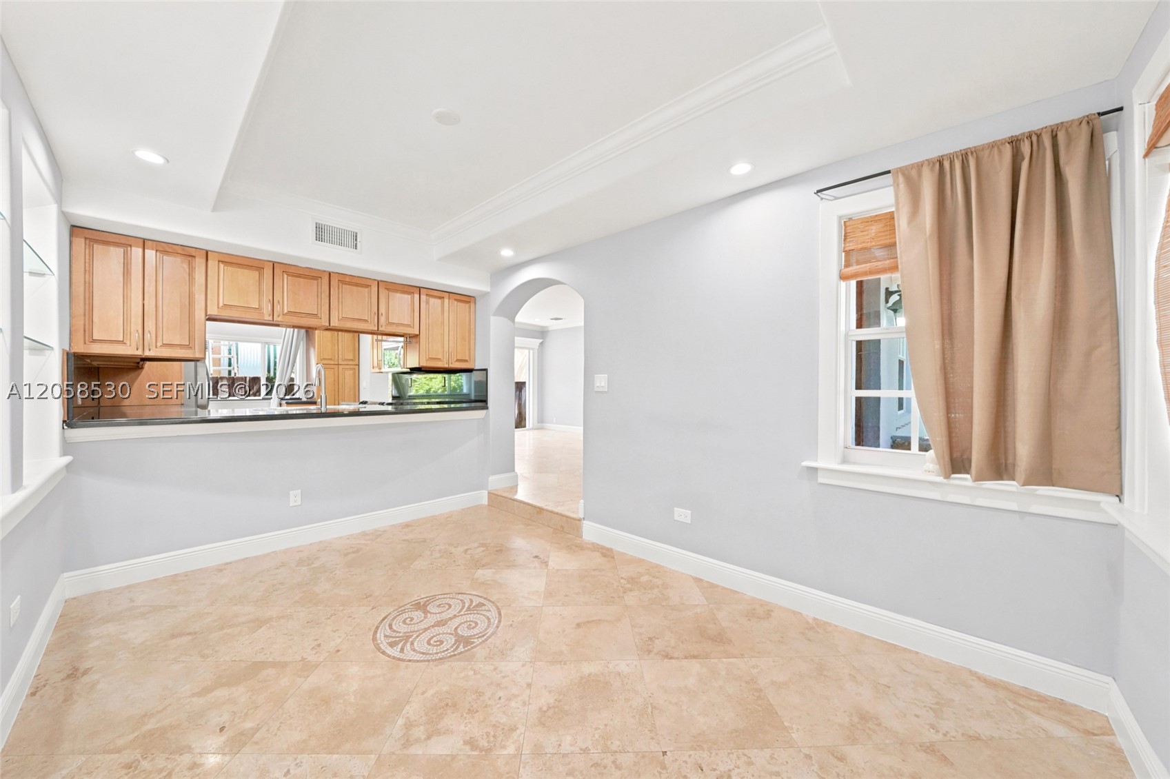 2301 Tequesta Ln #2301 Miami, FL 33133