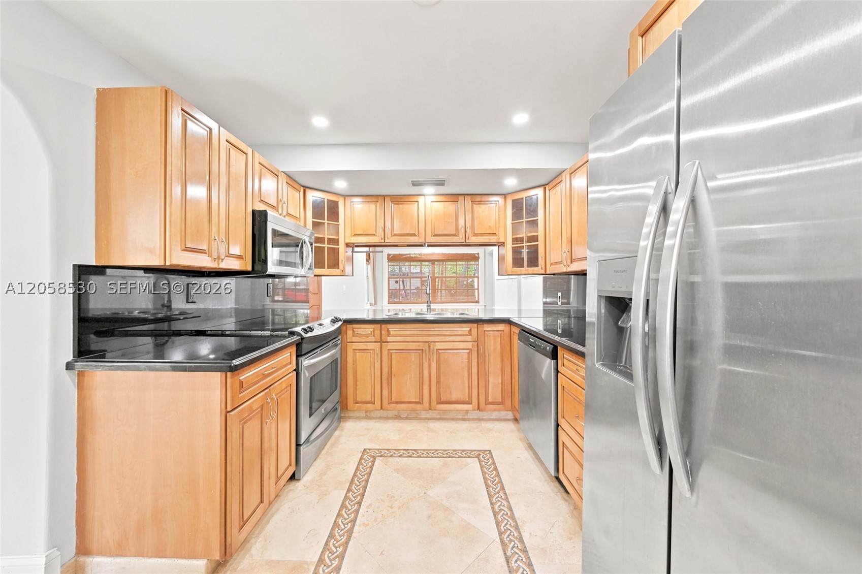 2301 Tequesta Ln #2301 Miami, FL 33133