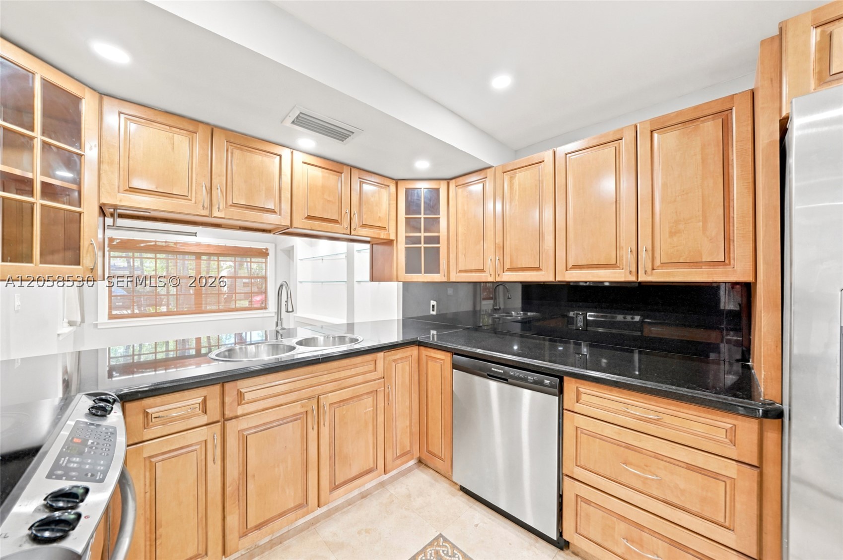 2301 Tequesta Ln #2301 Miami, FL 33133