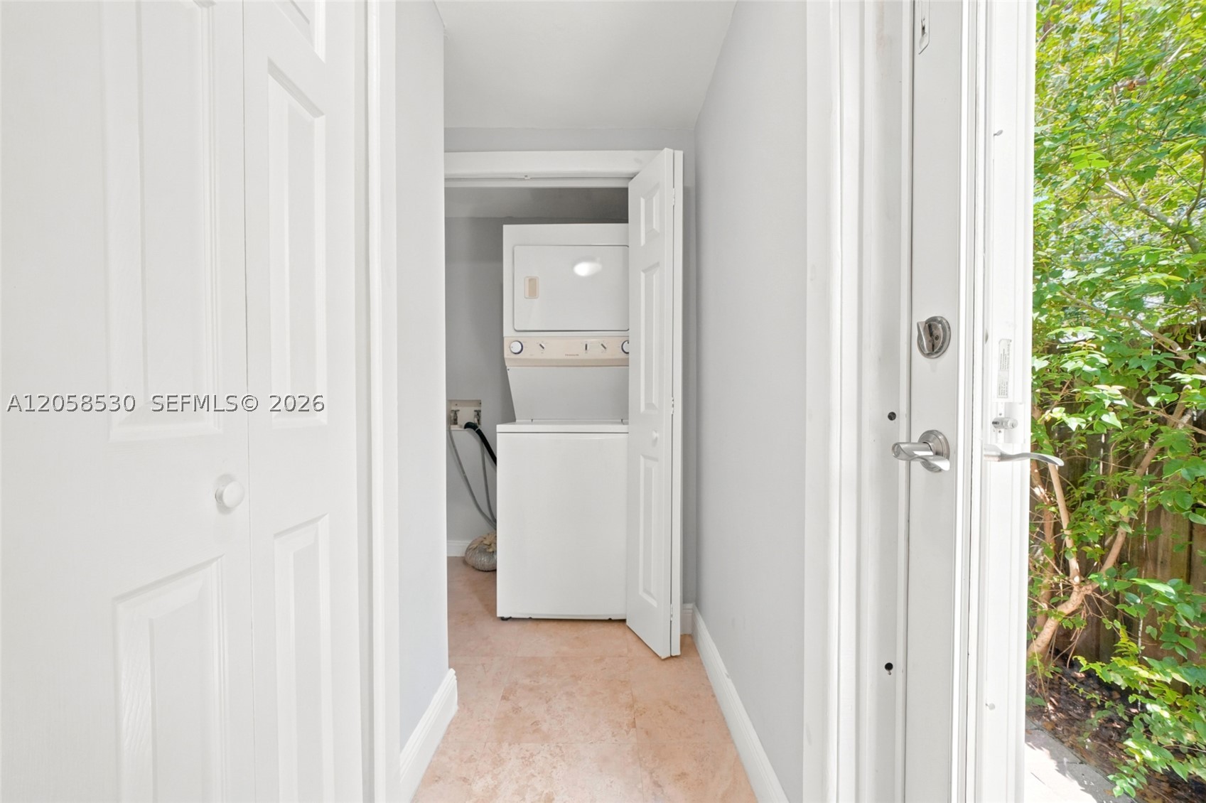 2301 Tequesta Ln #2301 Miami, FL 33133