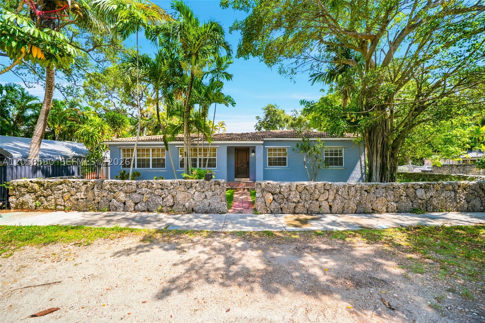 2301 Tequesta Ln #2301 Miami, FL 33133