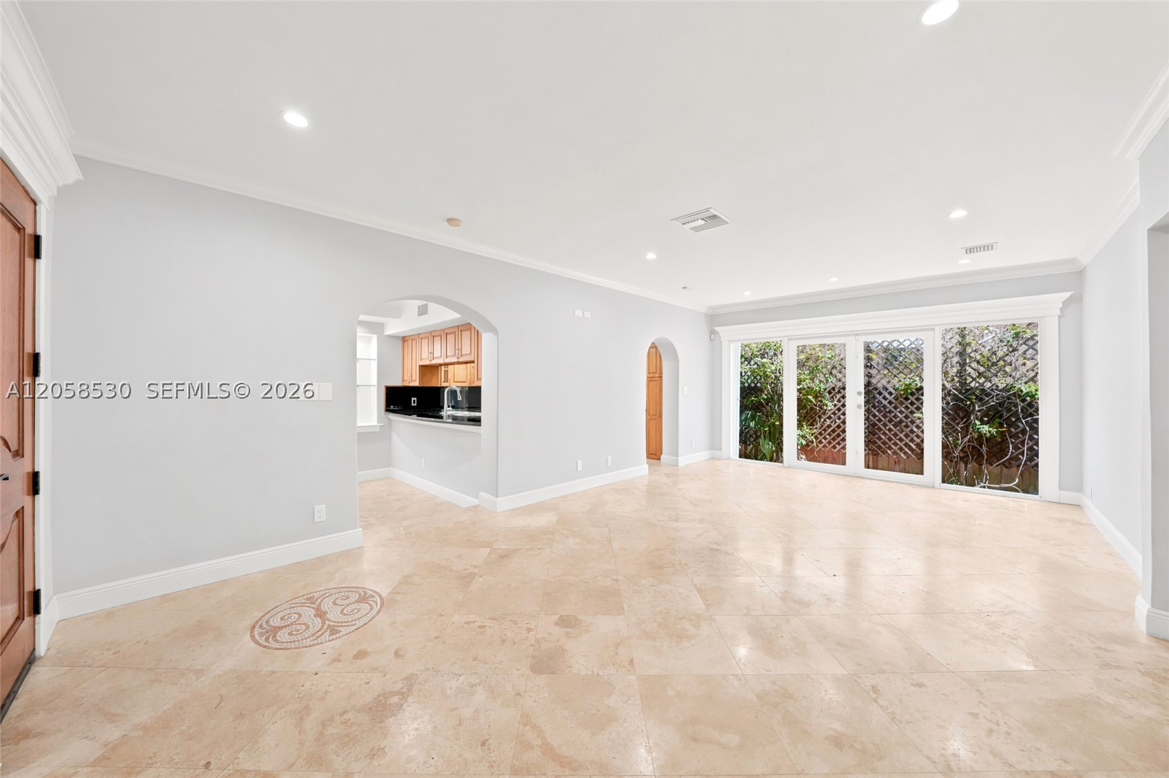 2301 Tequesta Ln #2301 Miami, FL 33133
