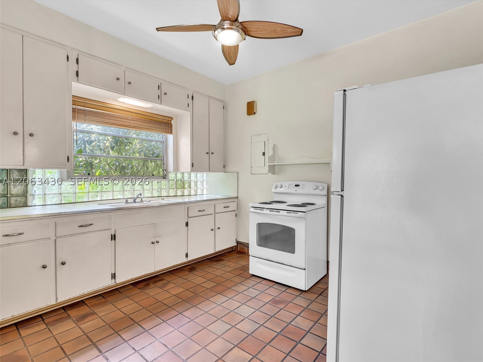 1228 SW 17th St Miami, FL 33145