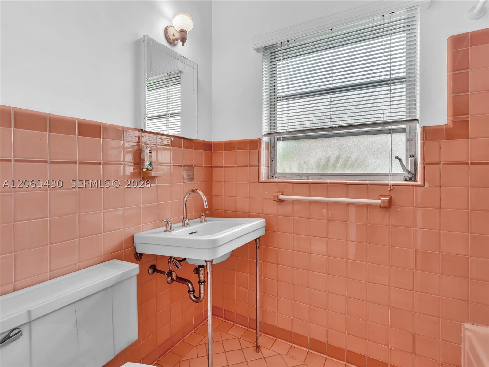 1228 SW 17th St Miami, FL 33145