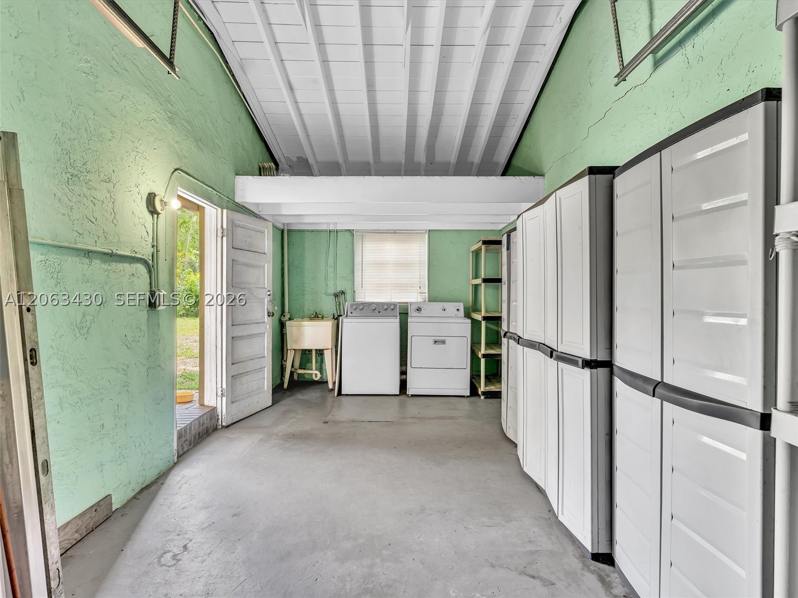 1228 SW 17th St Miami, FL 33145