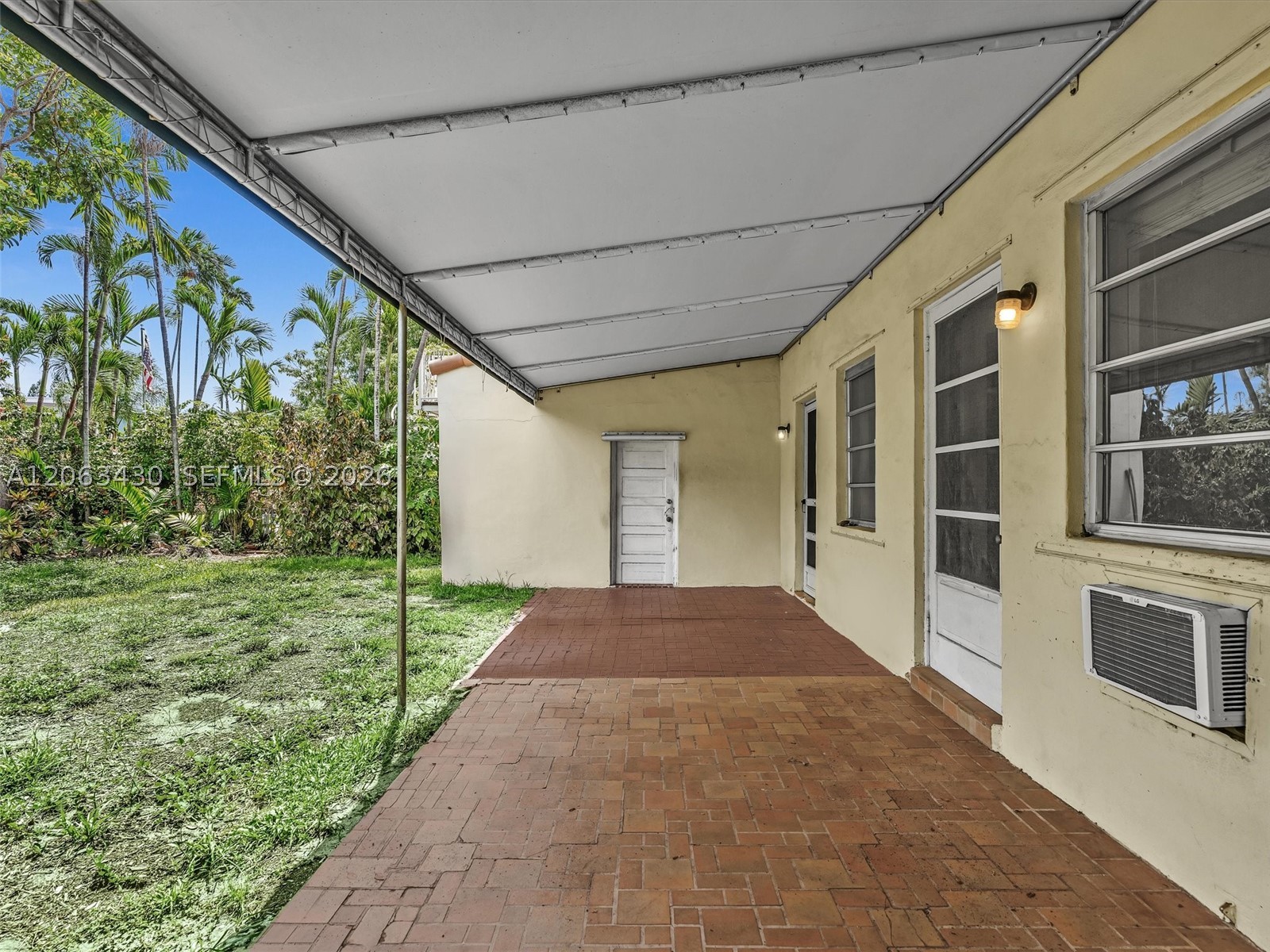 1228 SW 17th St Miami, FL 33145