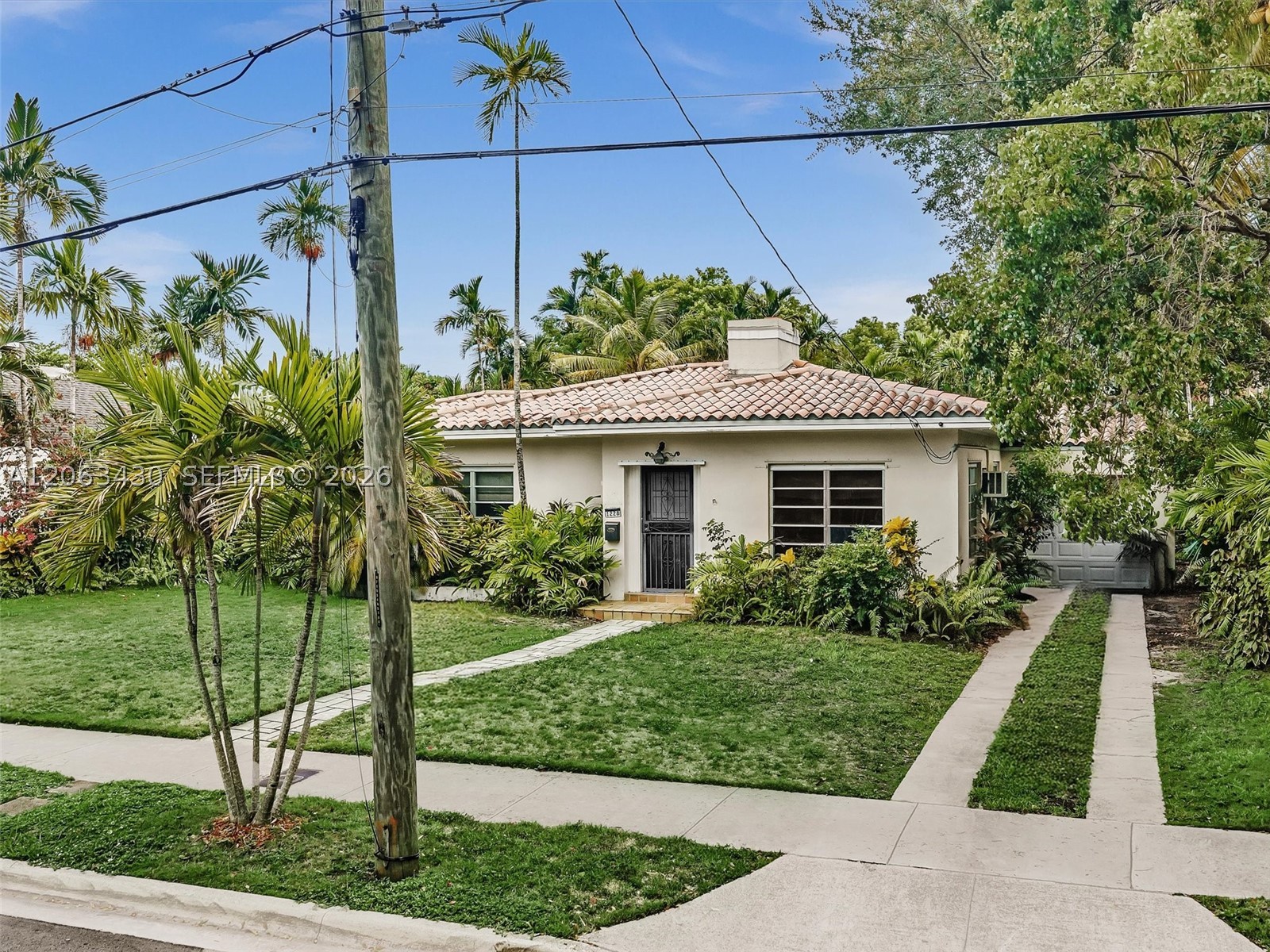 1228 SW 17th St Miami, FL 33145