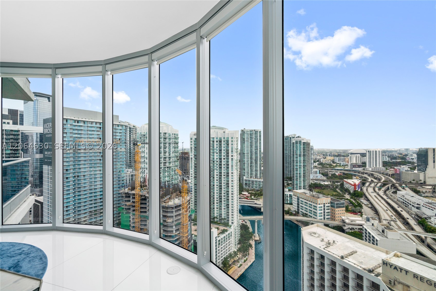 image Epic Residences17