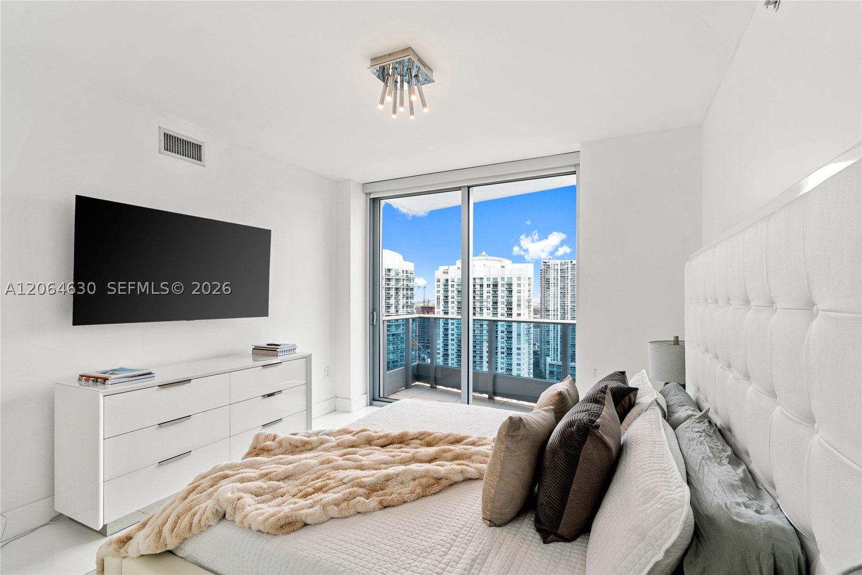 image Epic Residences25