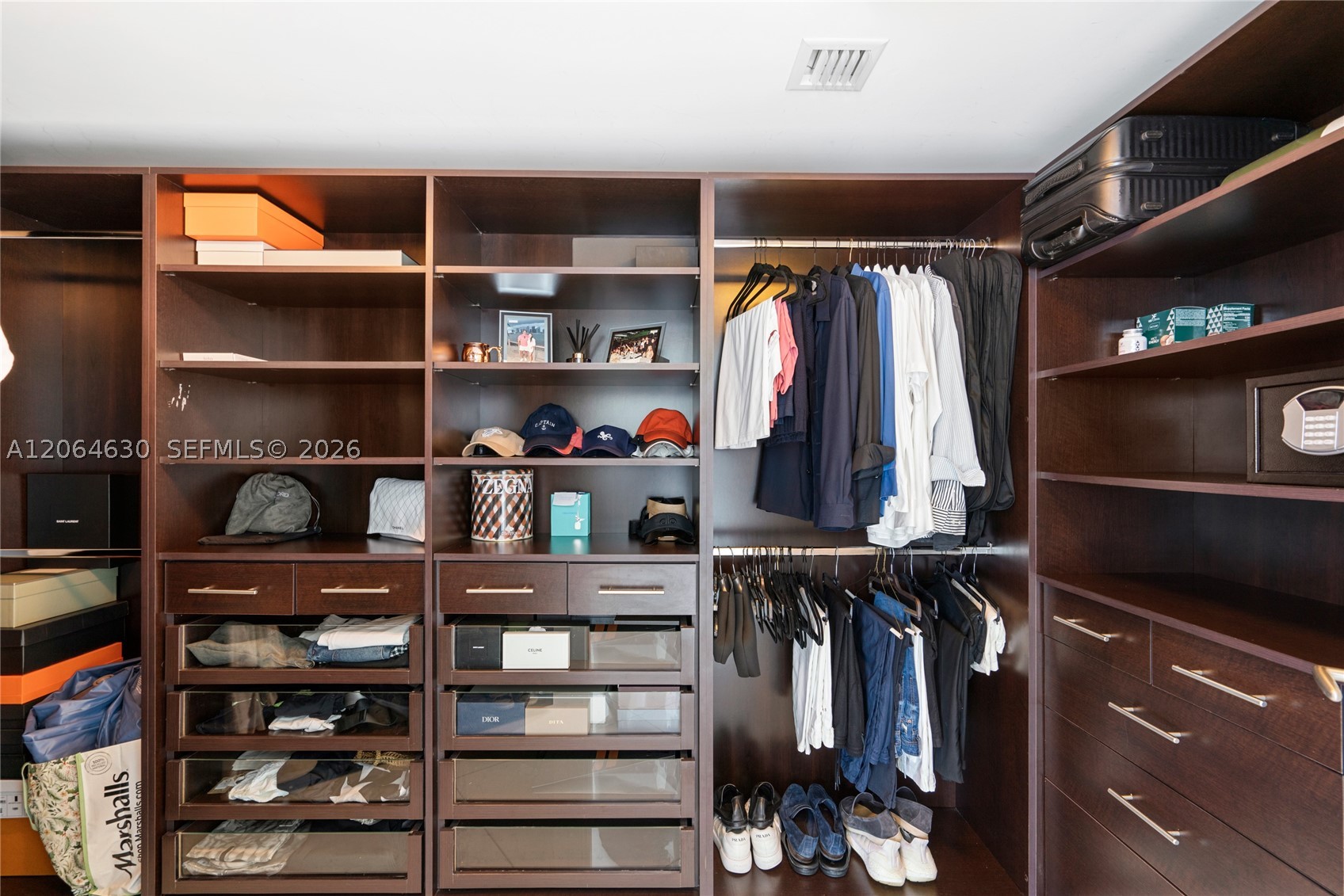 image Epic Residences34