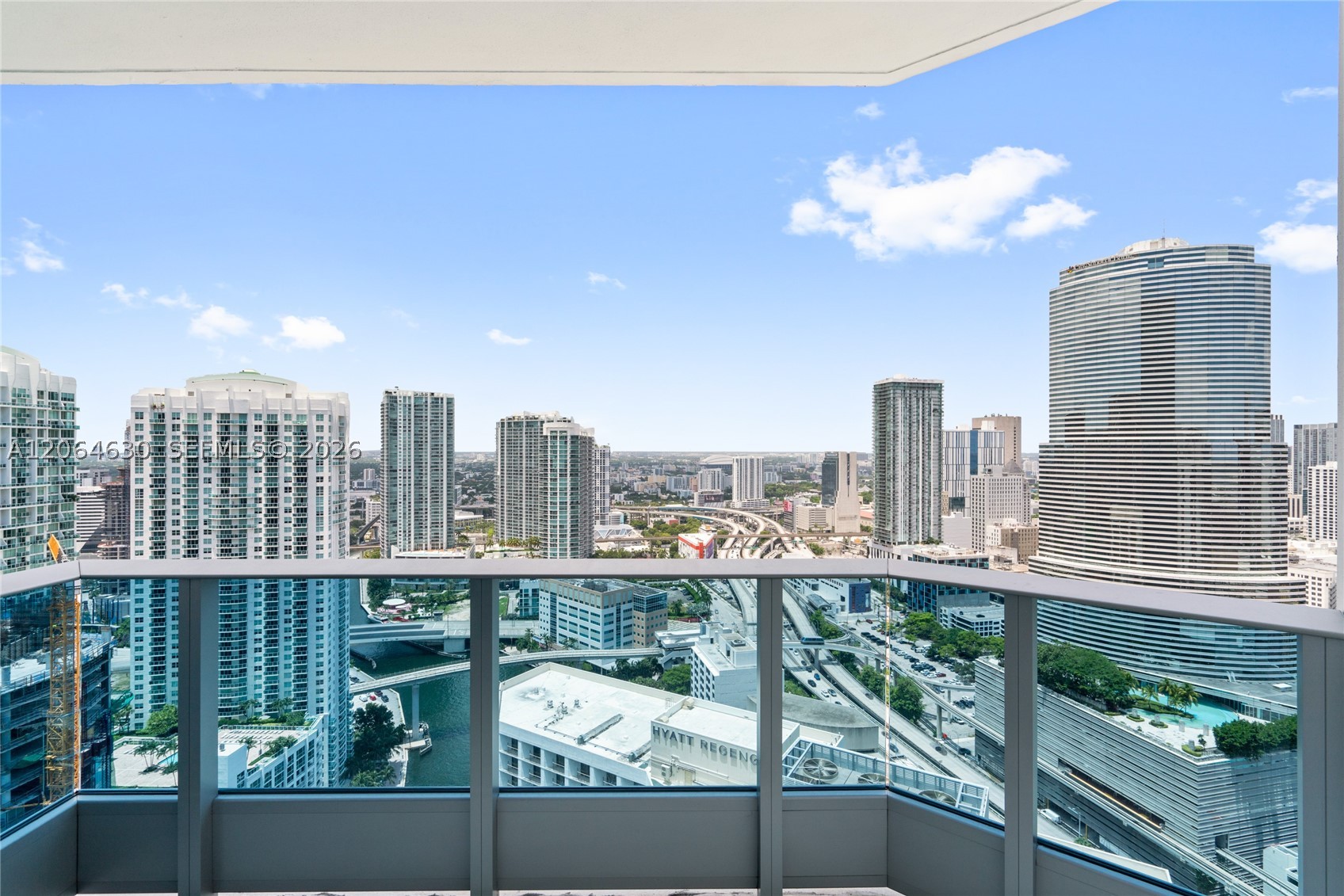 image Epic Residences41