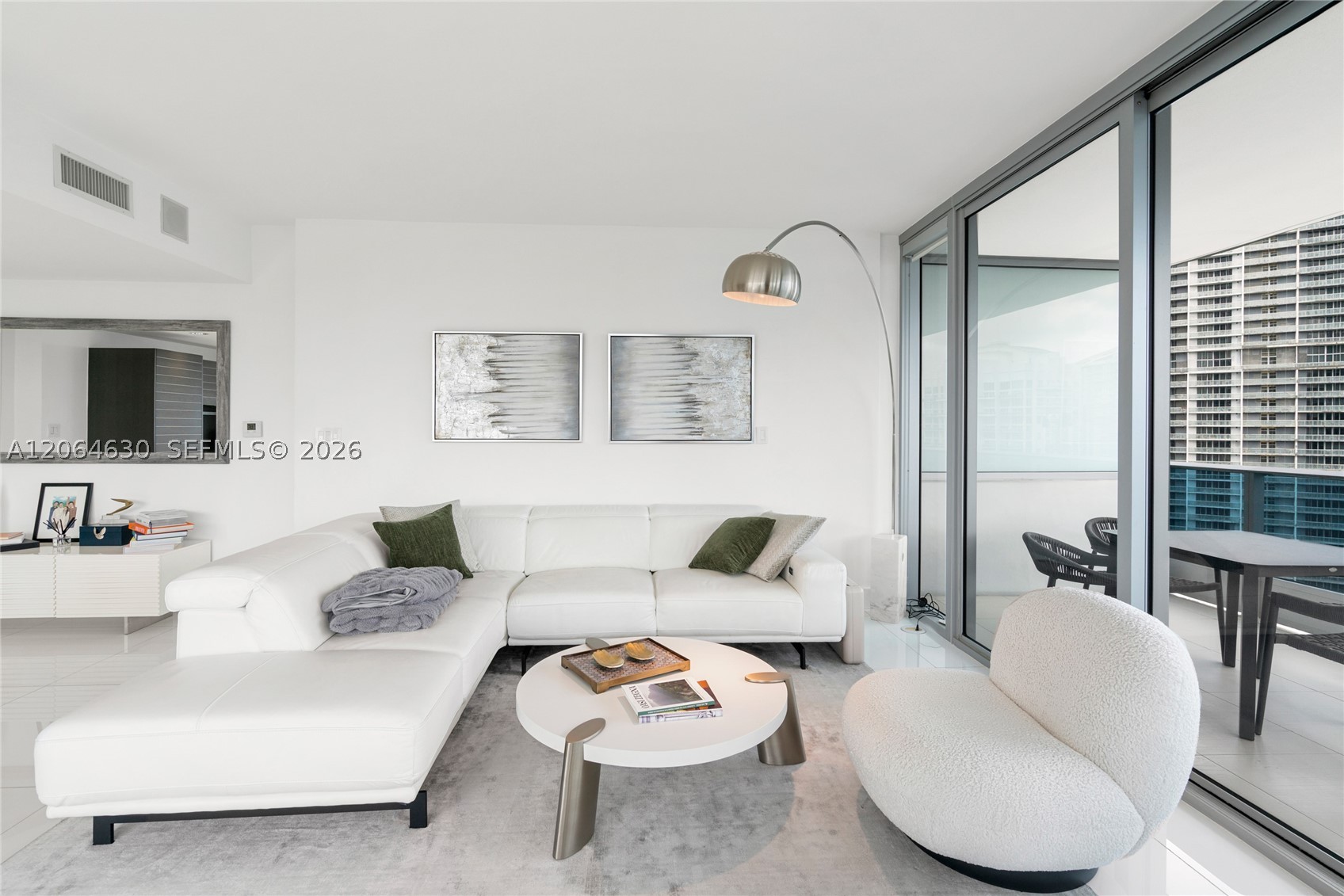image Epic Residences4