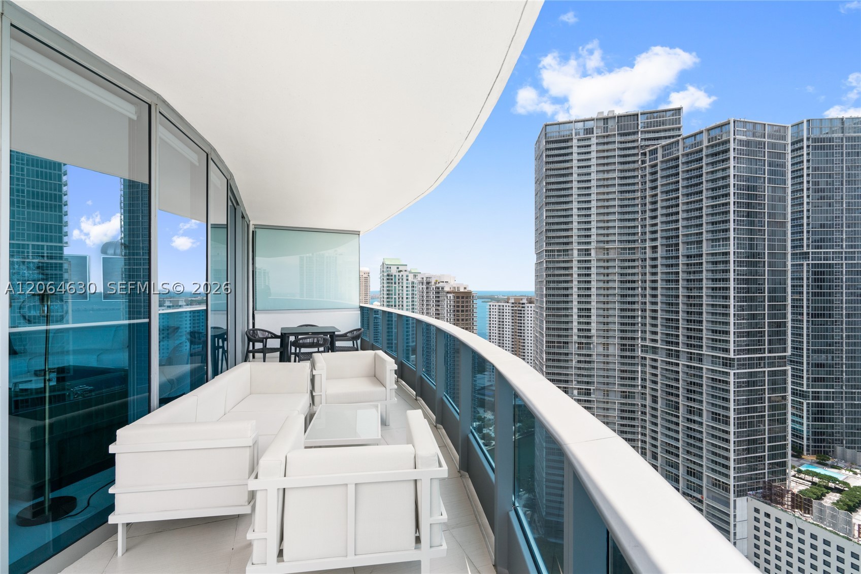 image Epic Residences57