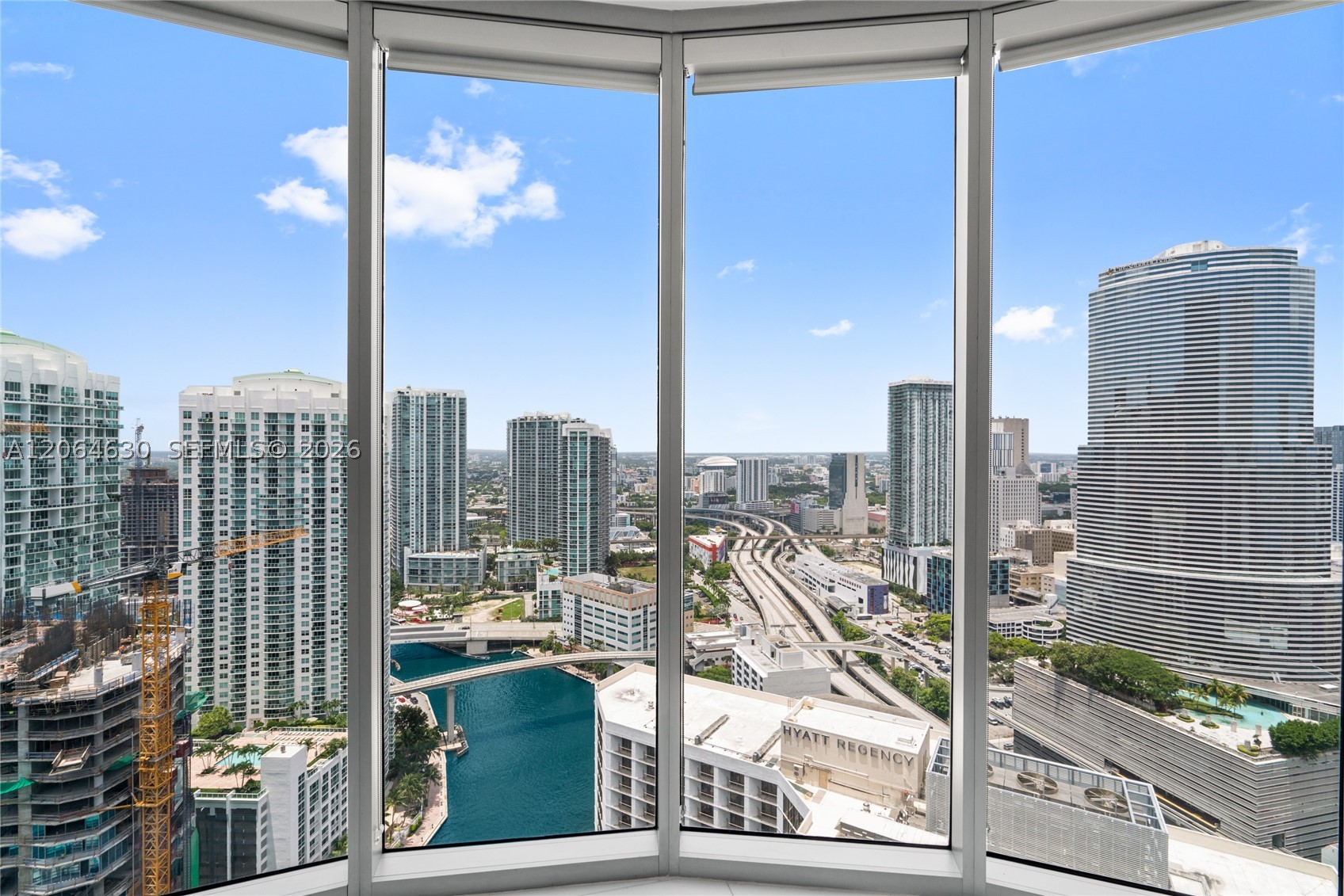 image Epic Residences60