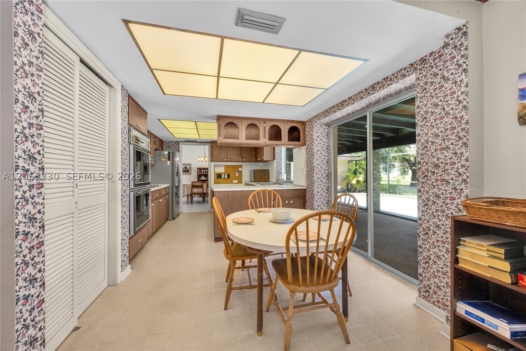 11800 SW 72nd Ave Pinecrest, FL 33156
