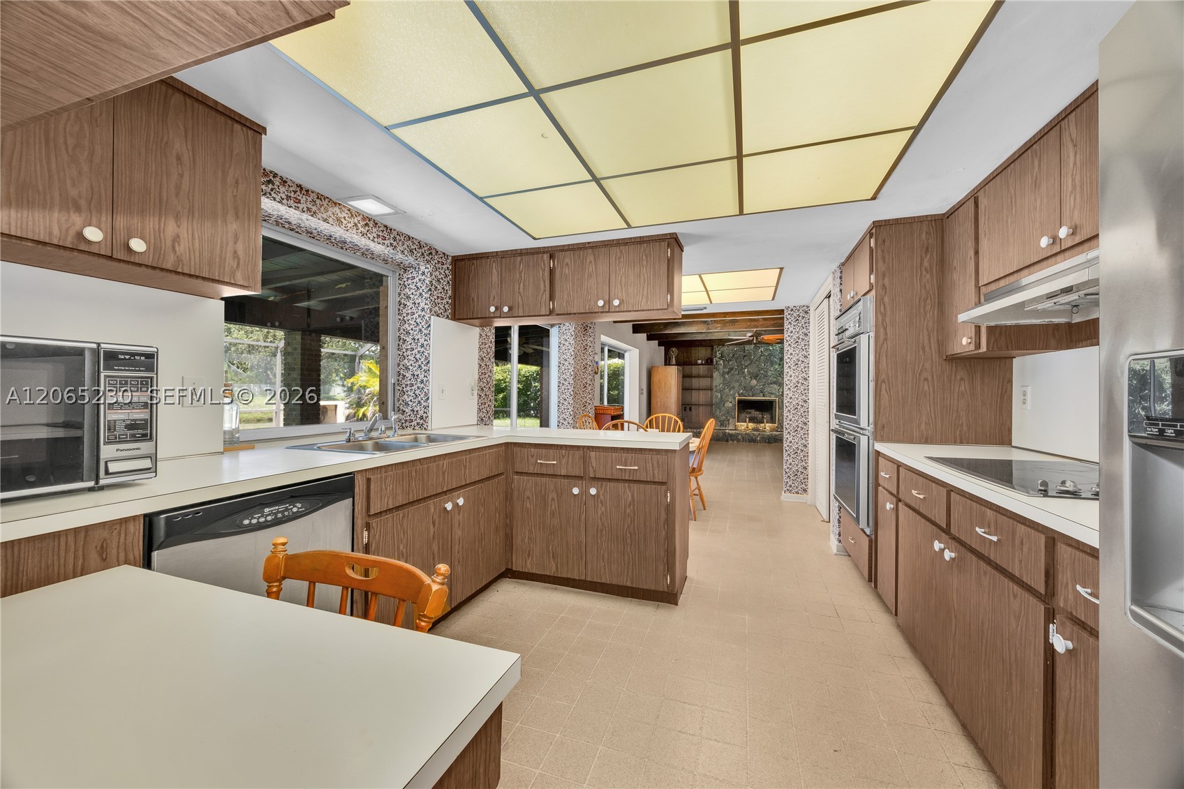 11800 SW 72nd Ave Pinecrest, FL 33156