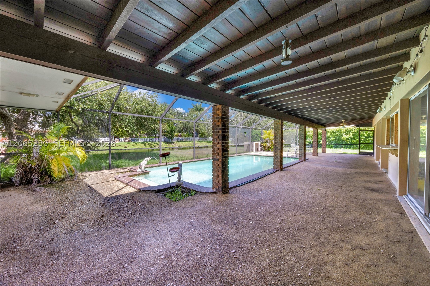 11800 SW 72nd Ave Pinecrest, FL 33156